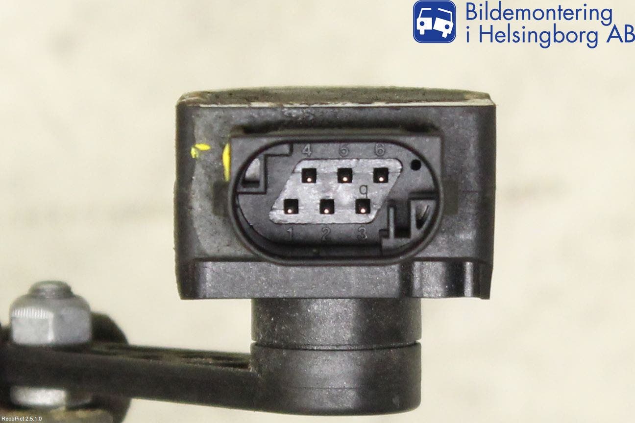 Mercedes-Benz MB C-KLASS (W205) 14-21 Givare Xenon/Ljushöjdsreglering