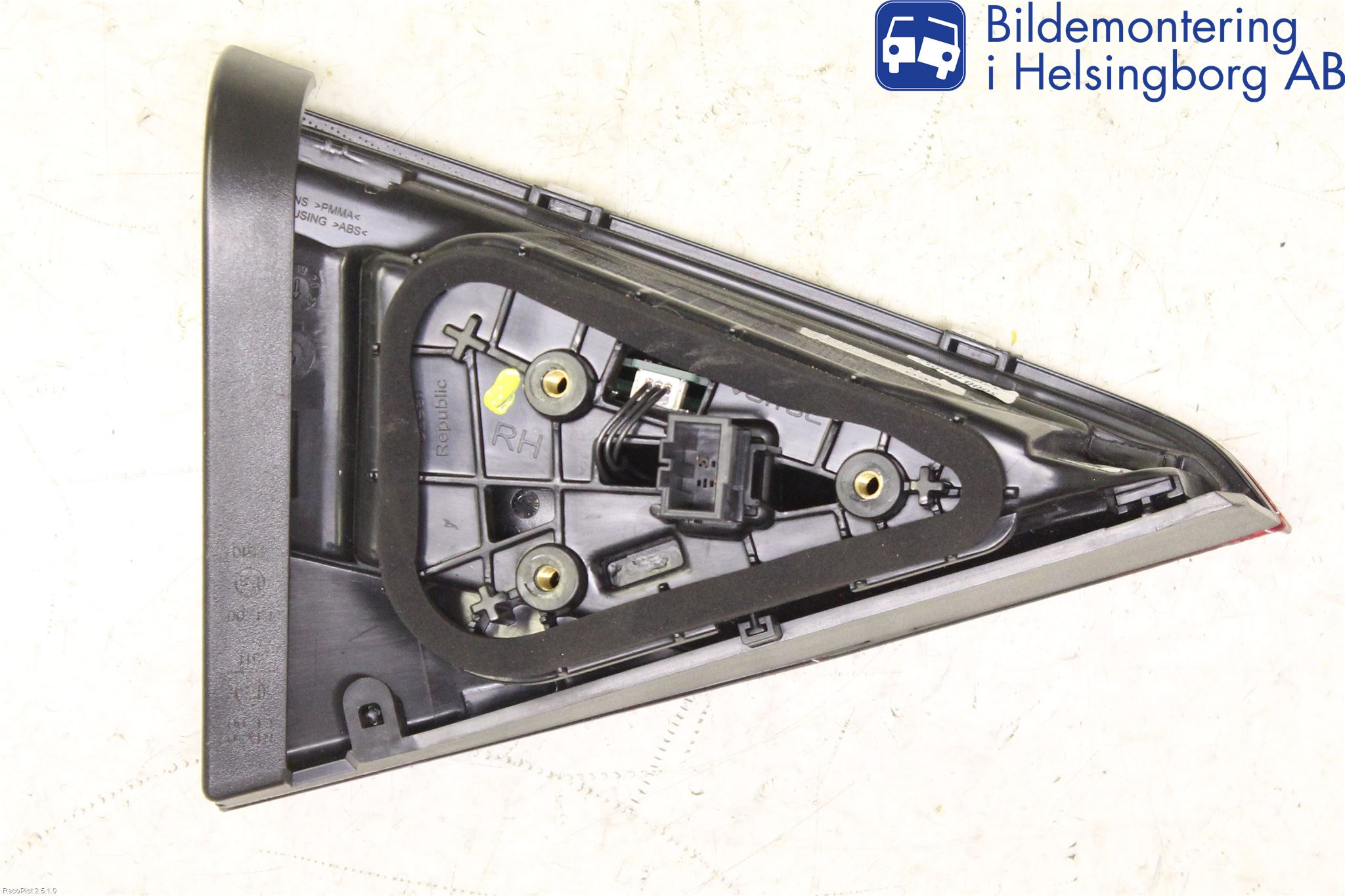 Skoda SUPERB 16-24 Bakljus Lucka Hö
