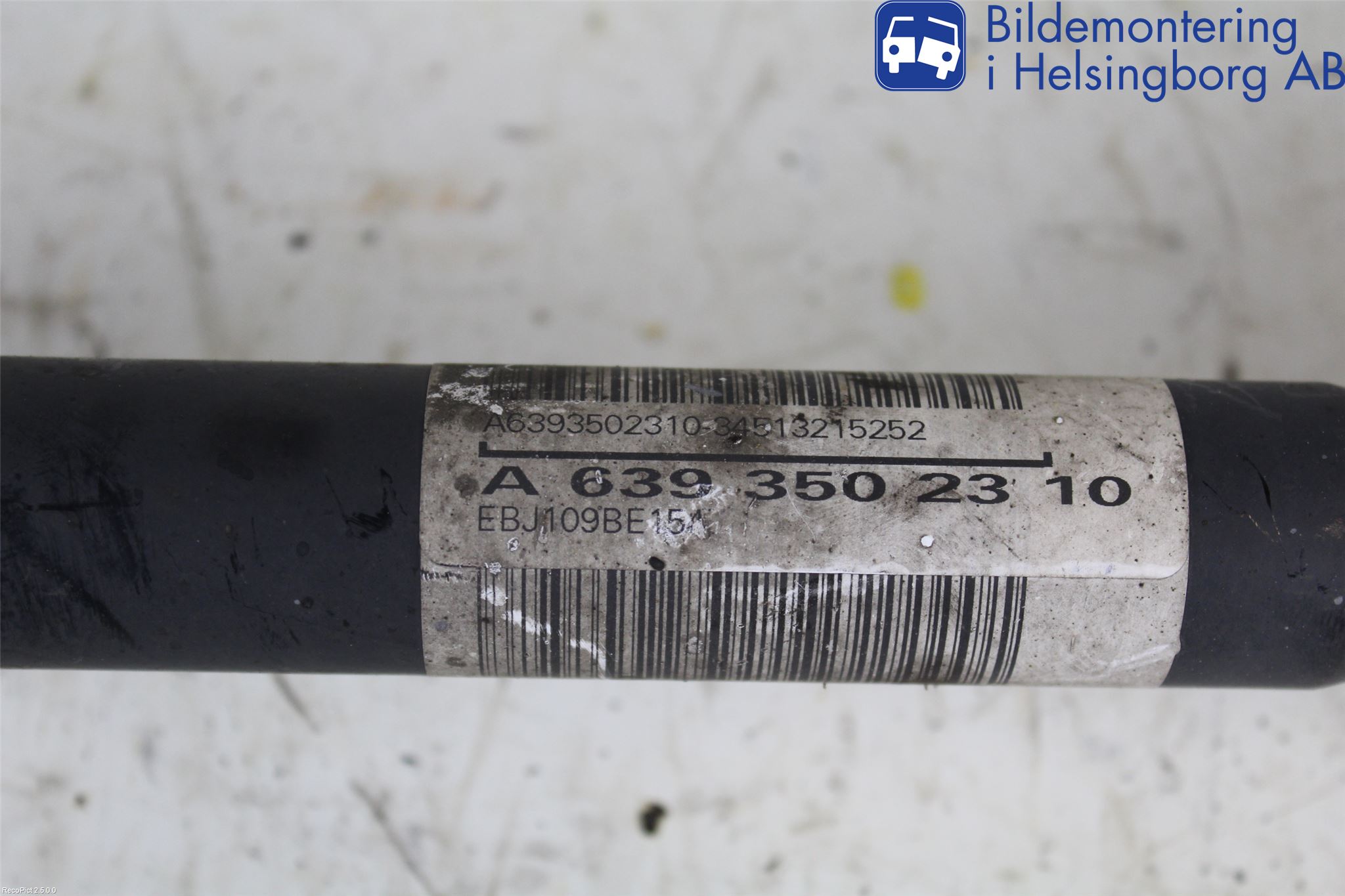 Mercedes-Benz MB VITO/VIANO (W639) 04-14 Drivaxel Bak Vänster