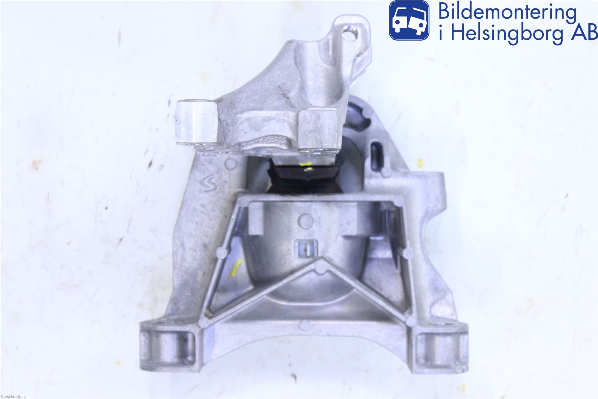 Peugeot 308 14-21 Motorfäste