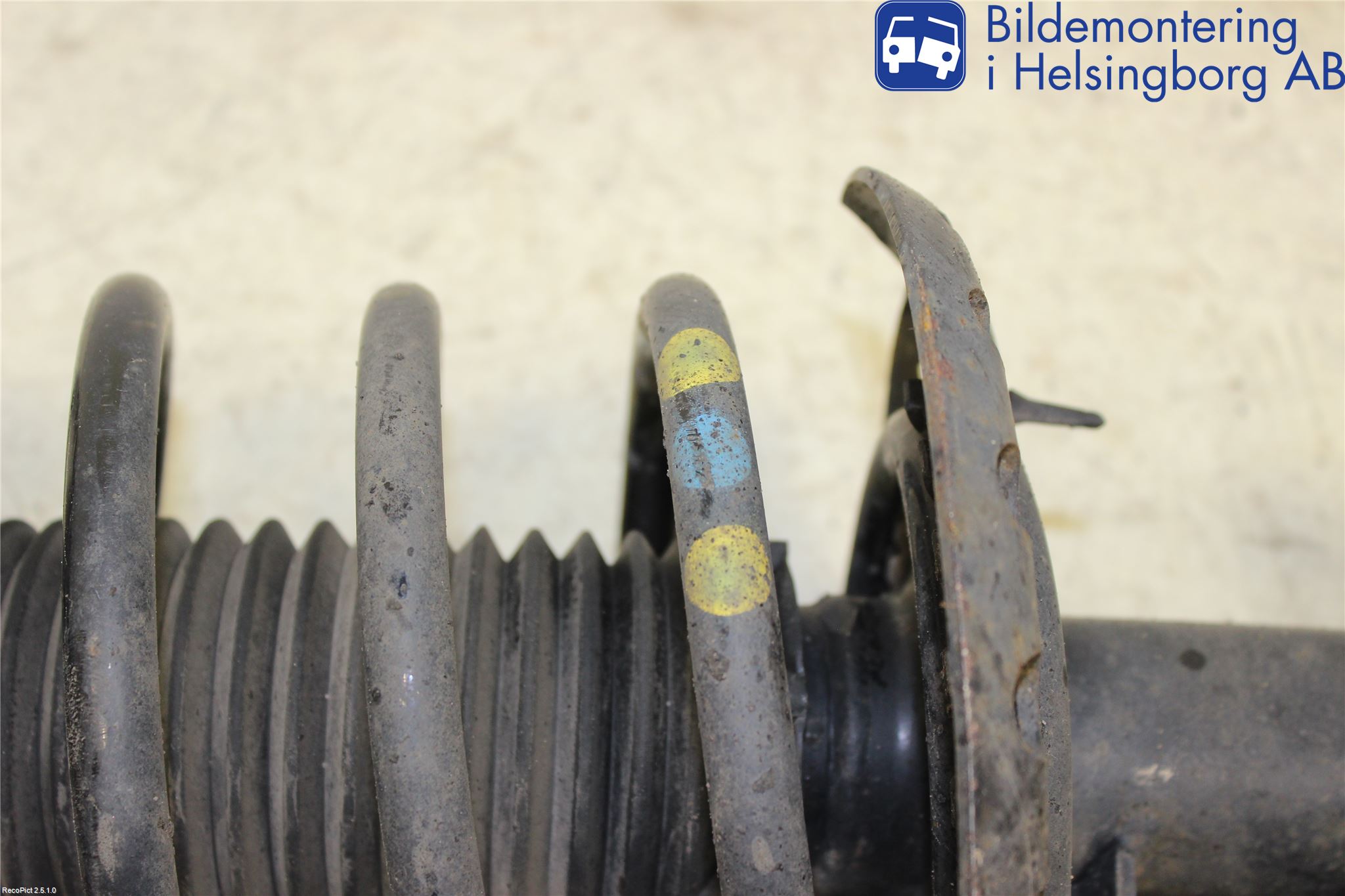 Volvo S80 07-13 Fjäderben Fram Höger