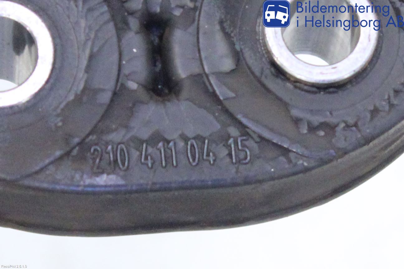 Mercedes-Benz MB E-KLASS (W212) 09-16 Mellanaxel Gummiknut