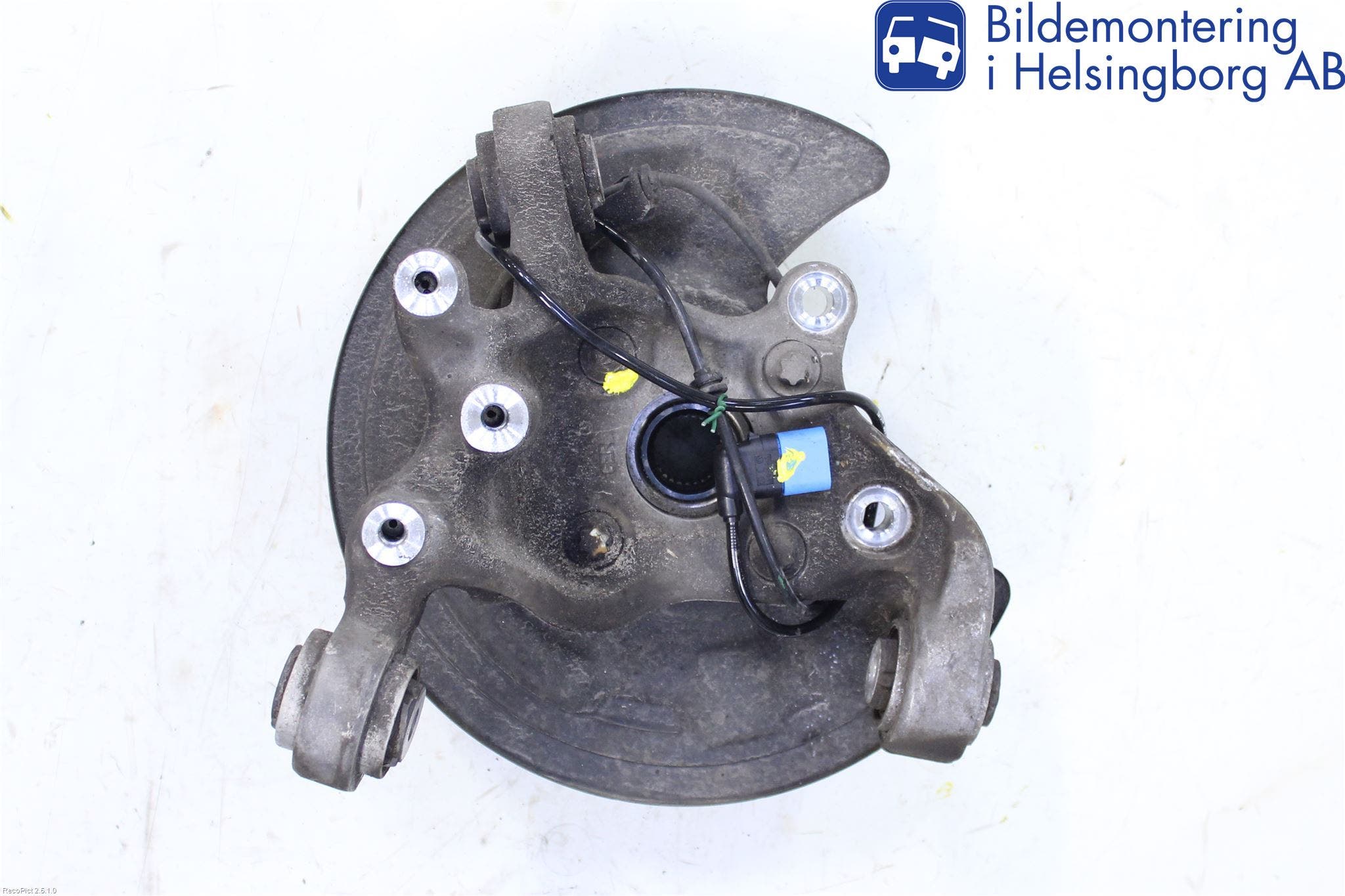 Mercedes-Benz MB GLA-KLASS (X156) 13-20 Hjullagerhus-Spindel Hö B