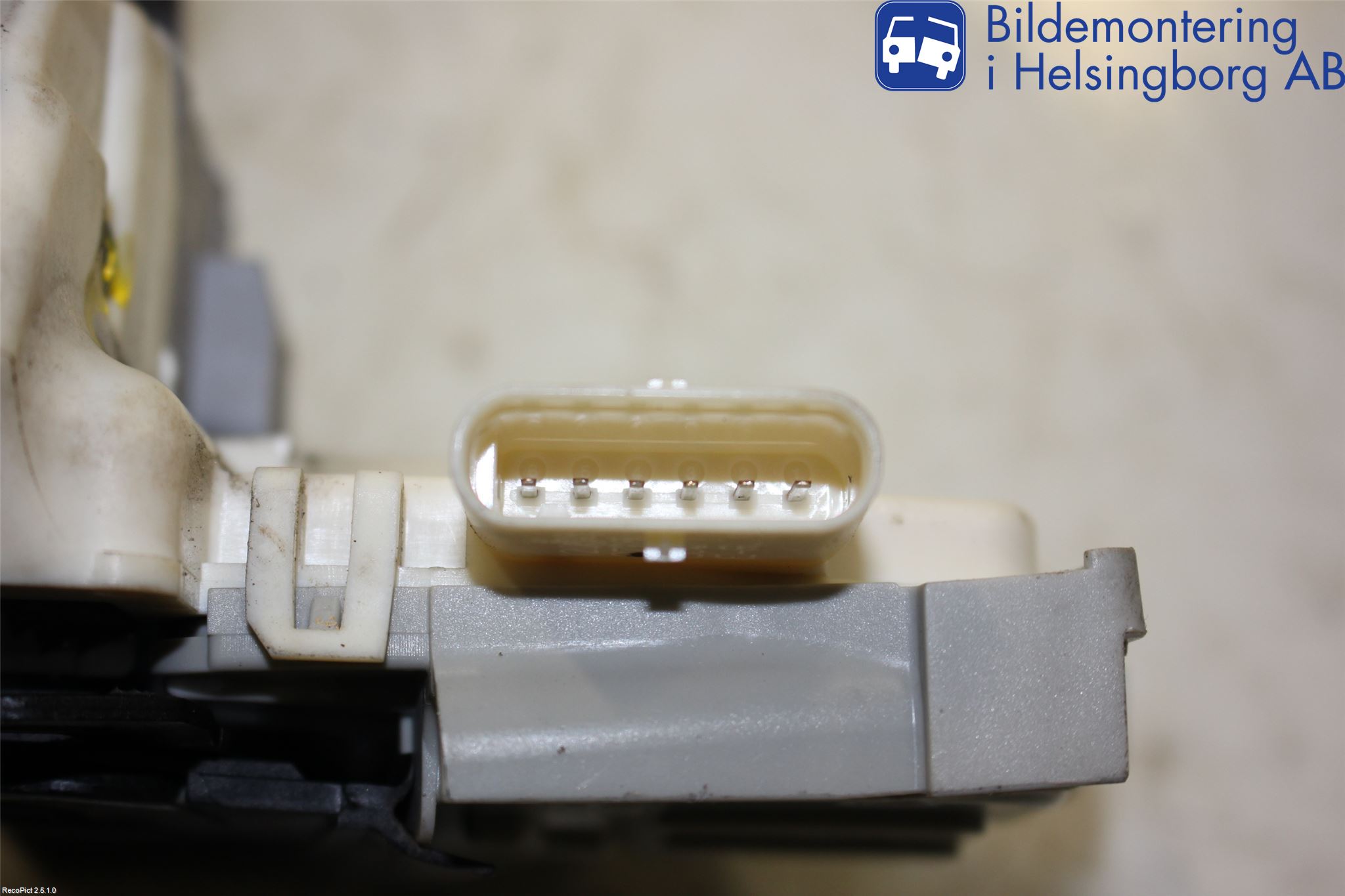 Audi A1/S1 11-18 Centrallåsmotor Höger