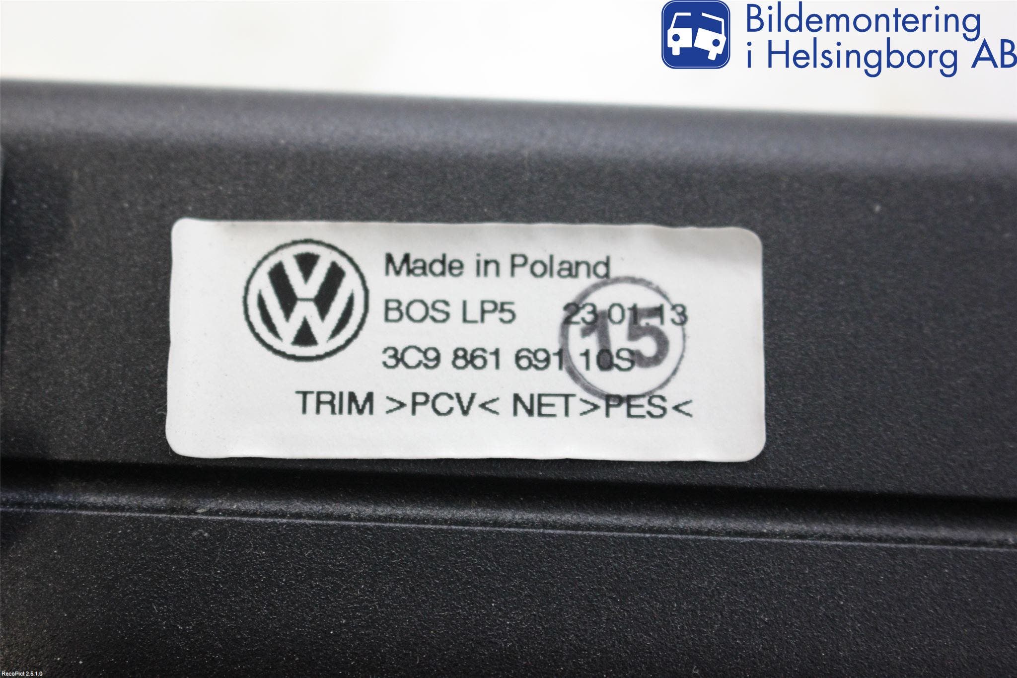 Volkswagen VW PASSAT 11-14 Lastförskjutningsskydd-Galler