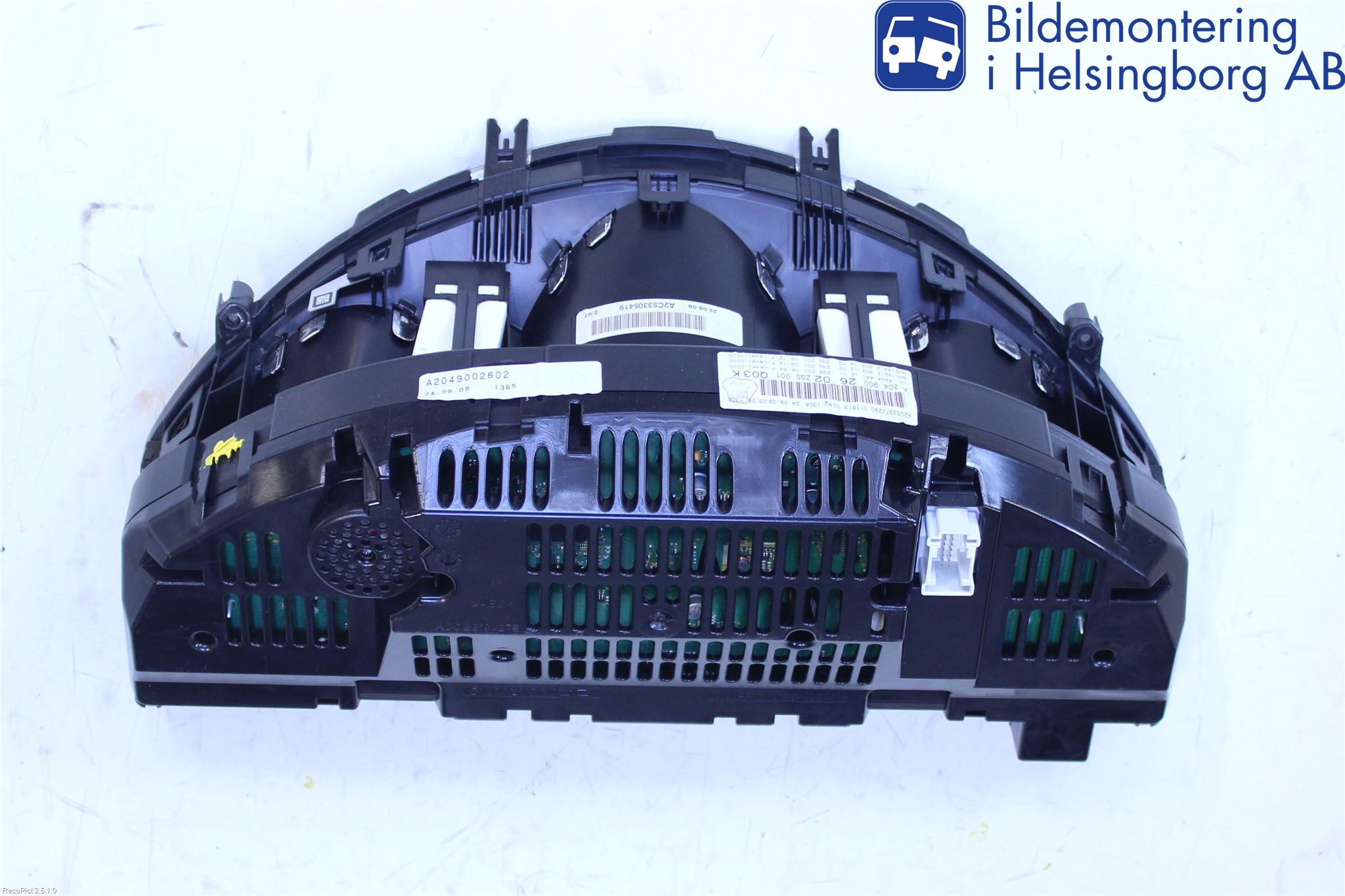 Mercedes-Benz MB C-KLASS (W204) 07-15 Instrument Komb