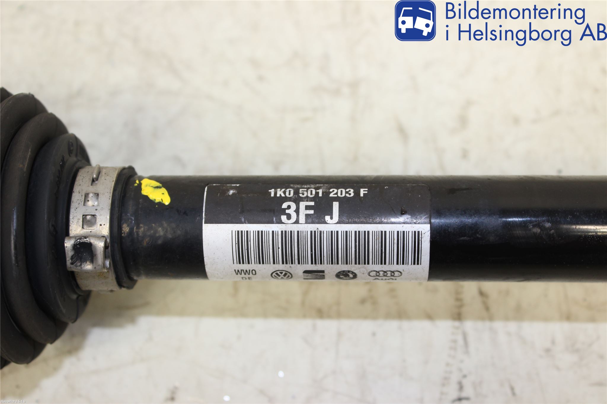 Skoda SUPERB 09-15 Drivaxel Bak Vänster