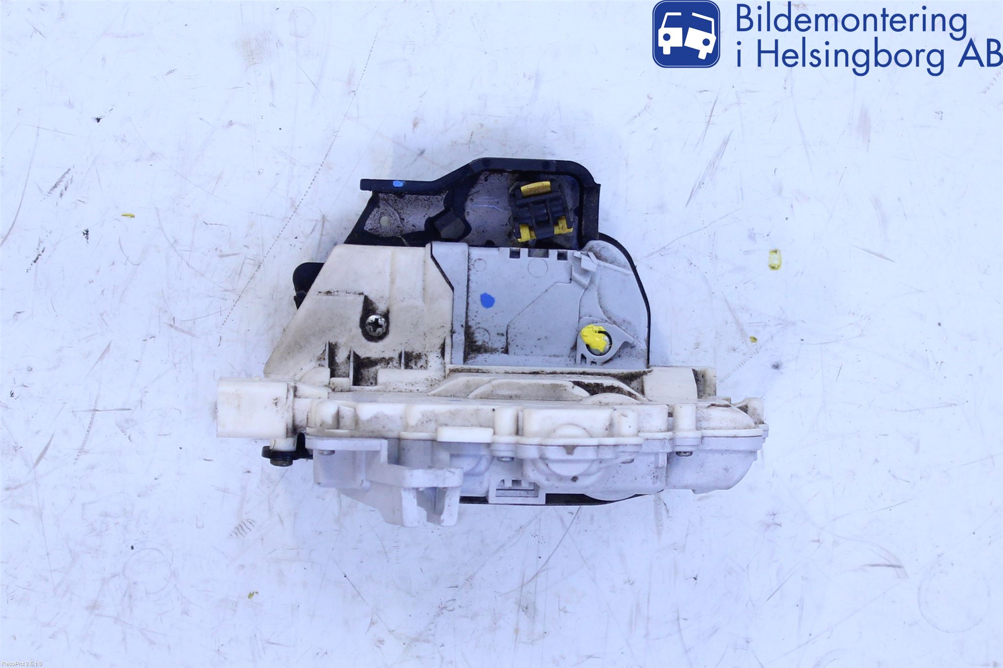 Audi A6/S6     05-11 Centrallåsmotor Höger