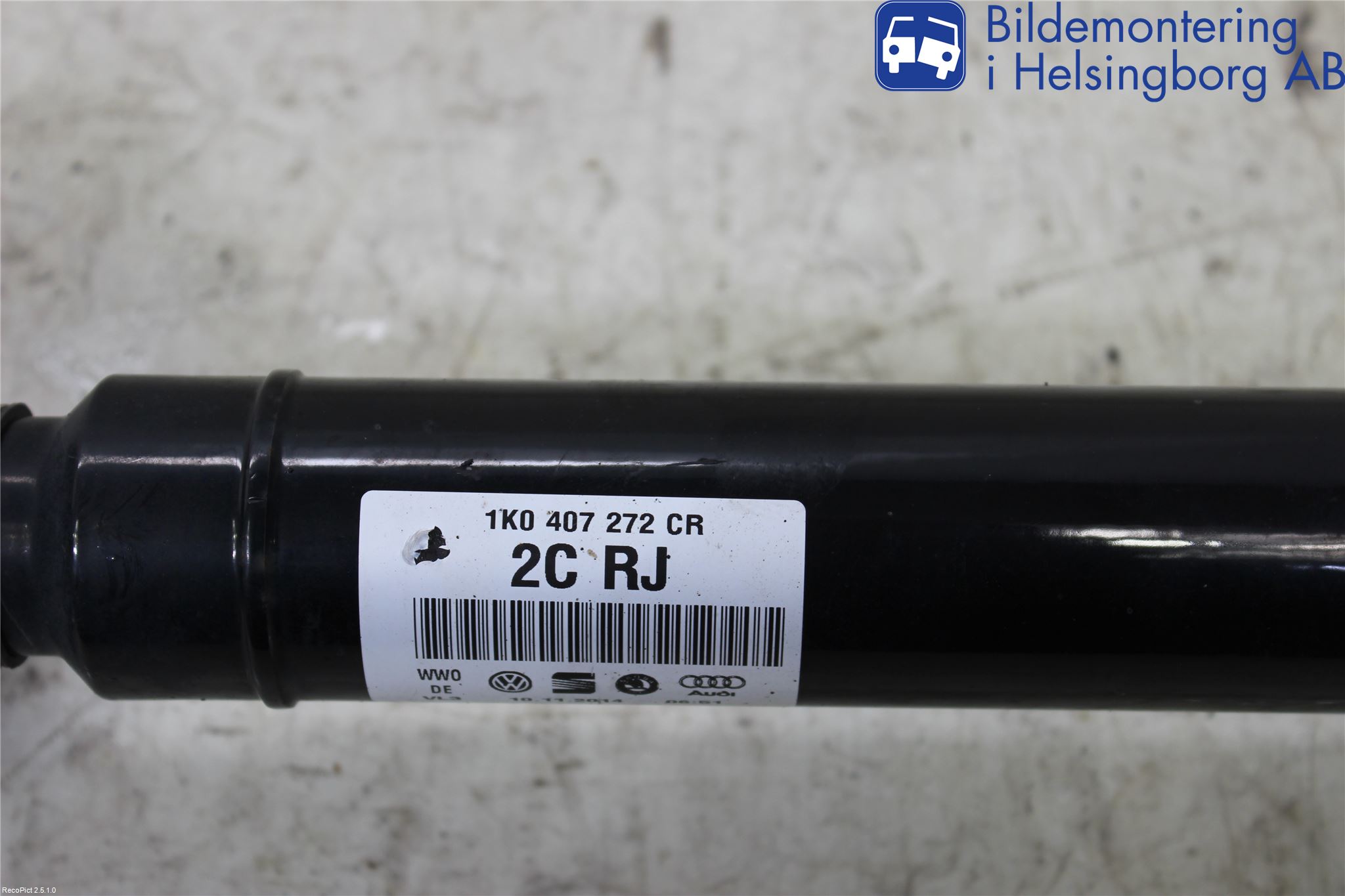 Volkswagen VW PASSAT 11-14 Drivaxel Fram Höger