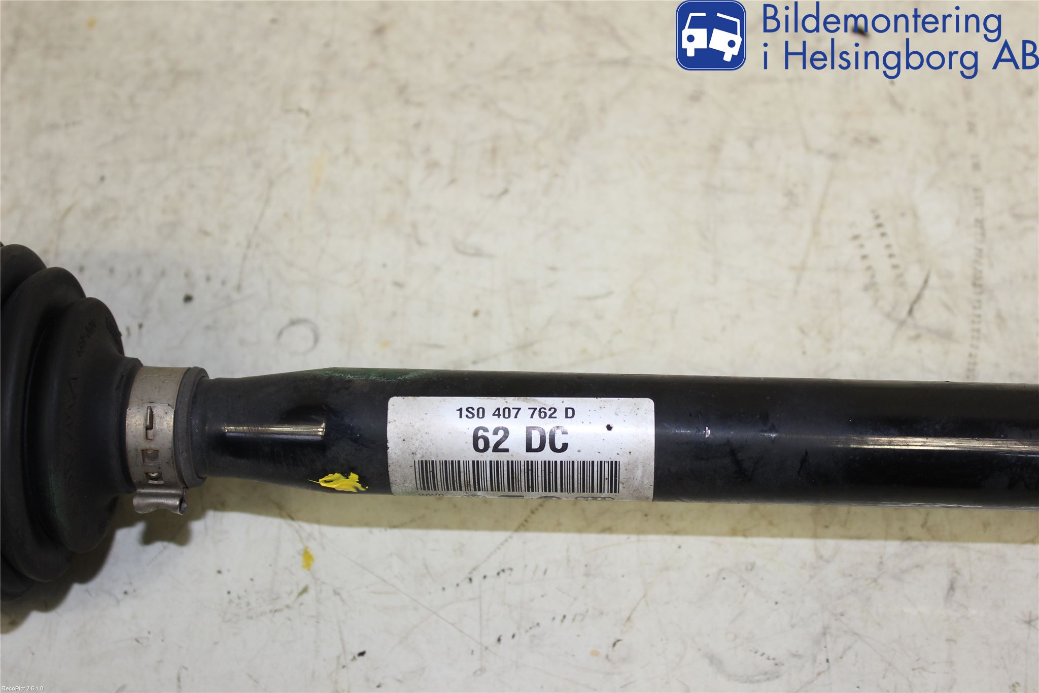 Volkswagen VW UP! / E-UP! Drivaxel Fram Höger