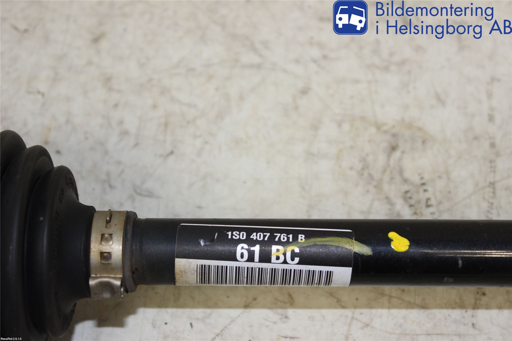 Volkswagen VW UP! / E-UP! Drivaxel Fram Vänster