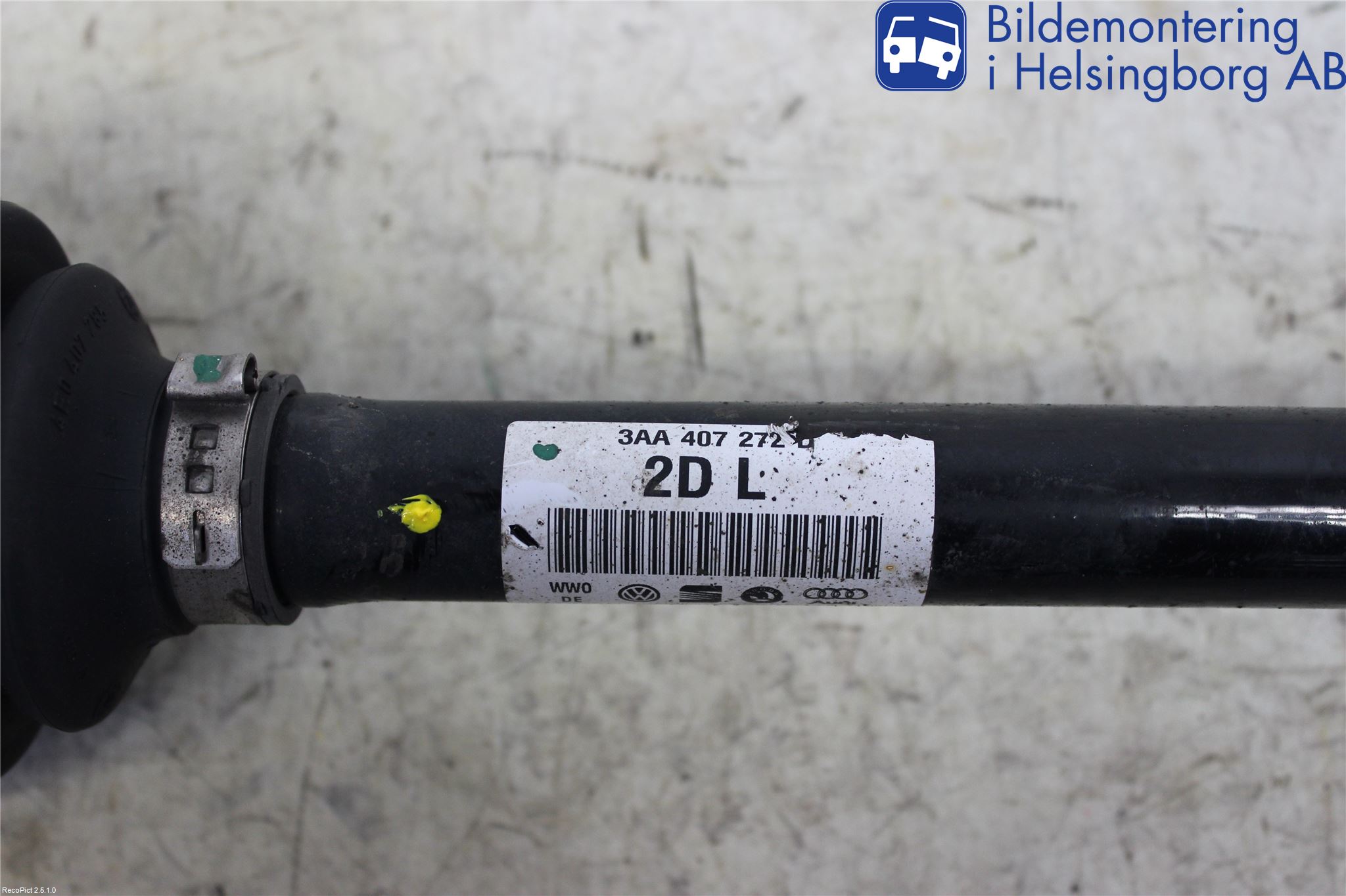 Volkswagen VW PASSAT 11-14 Drivaxel Fram Höger