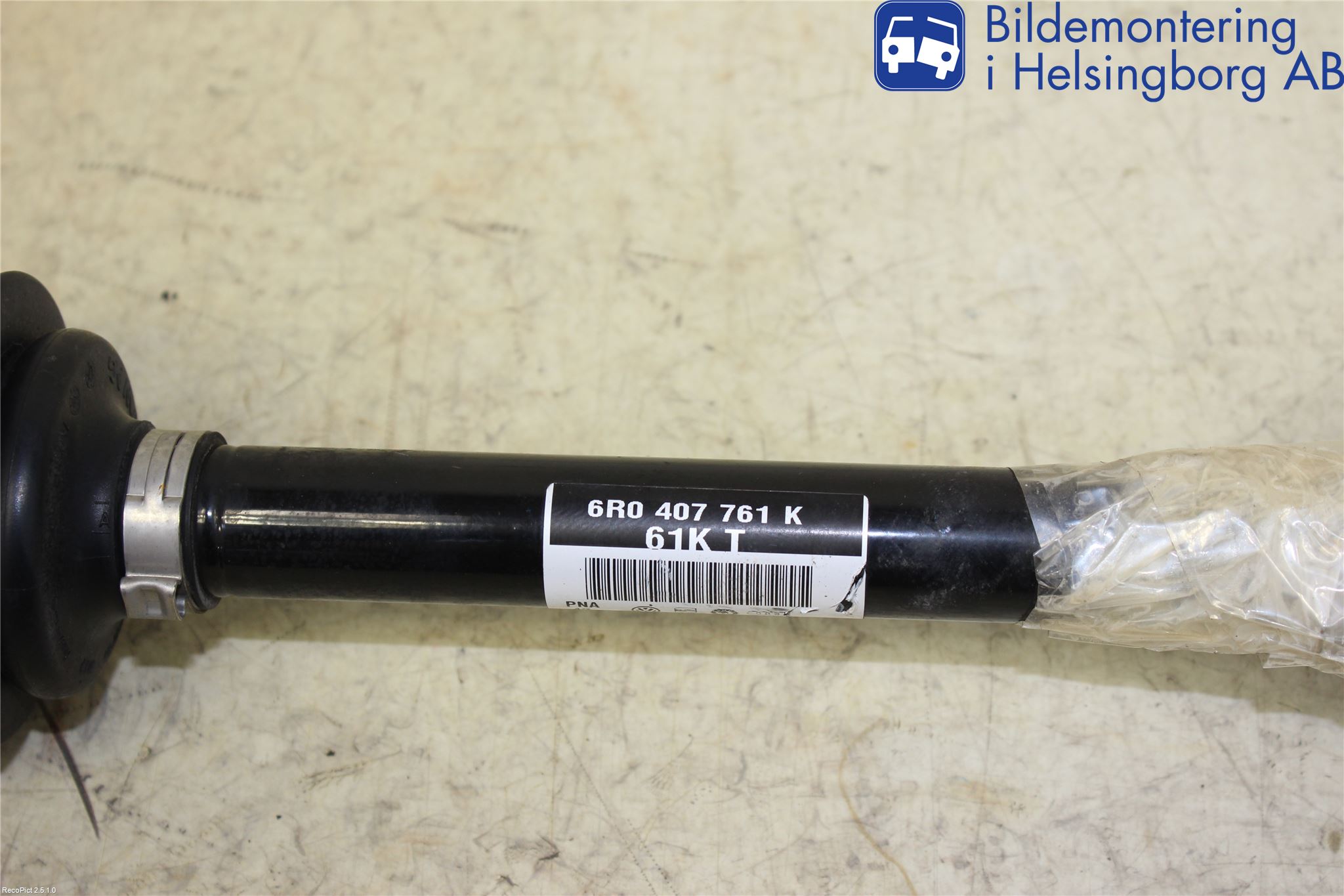 Volkswagen VW POLO 10-17 Drivaxel Fram Vänster