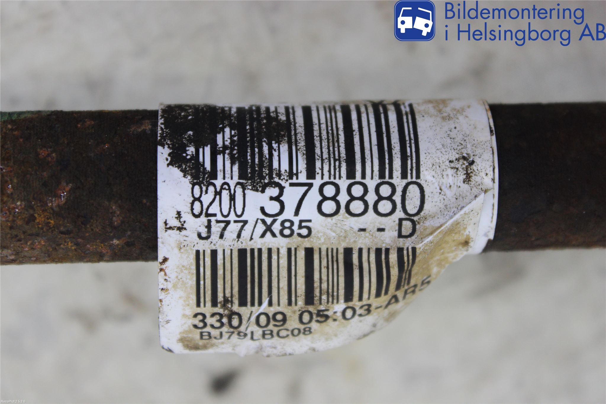 Renault CLIO III  09-12 Drivaxel Fram Höger