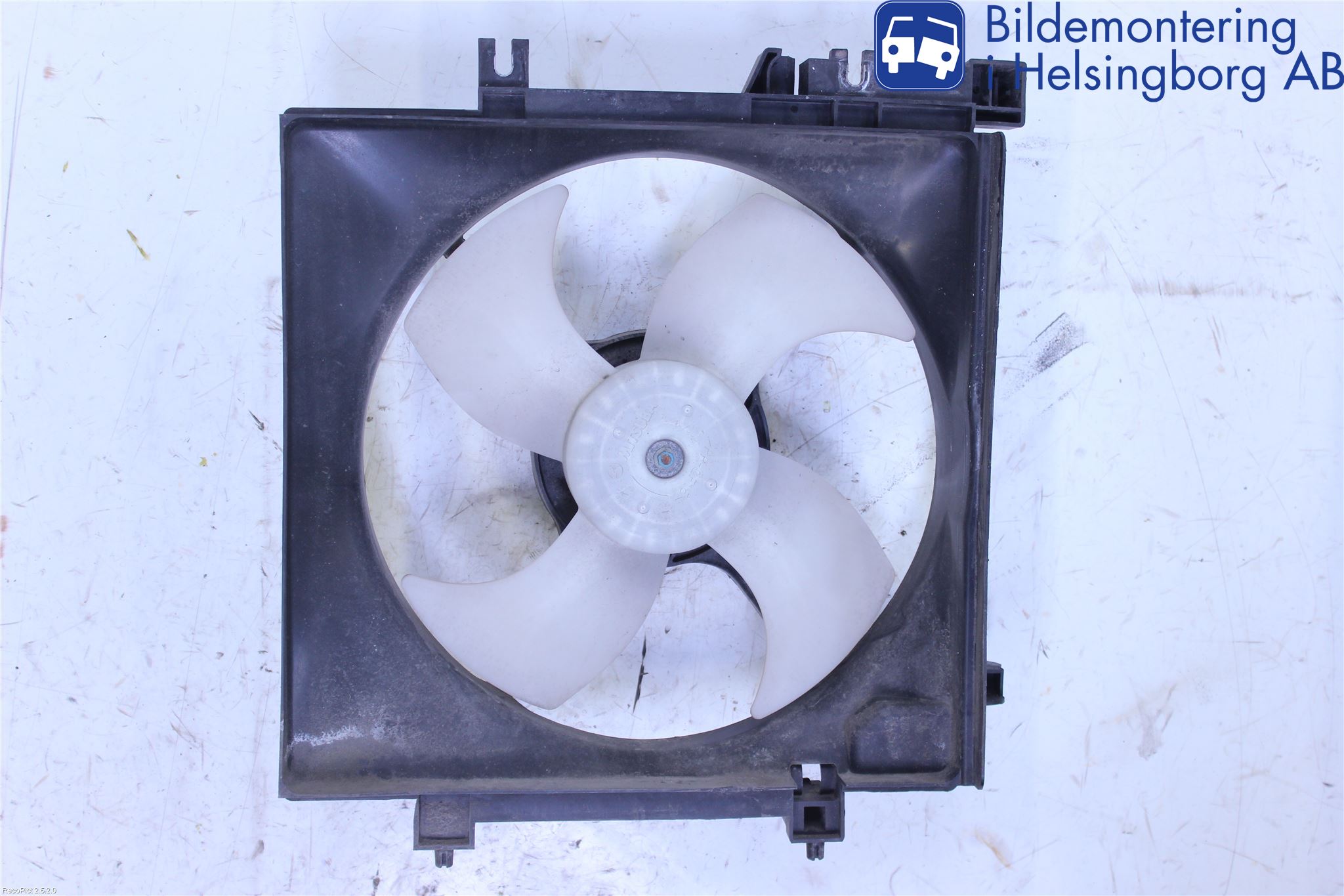 Subaru LEGACY 10-14 Kylfläkt El