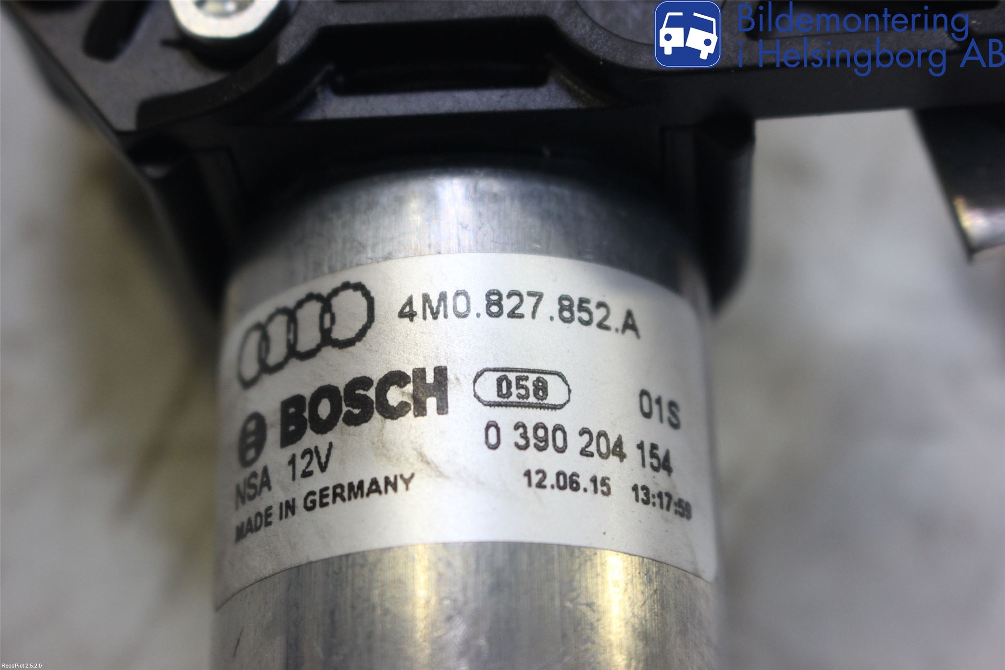 Audi Q7/SQ7 Bakluckeöppnare Automatisk