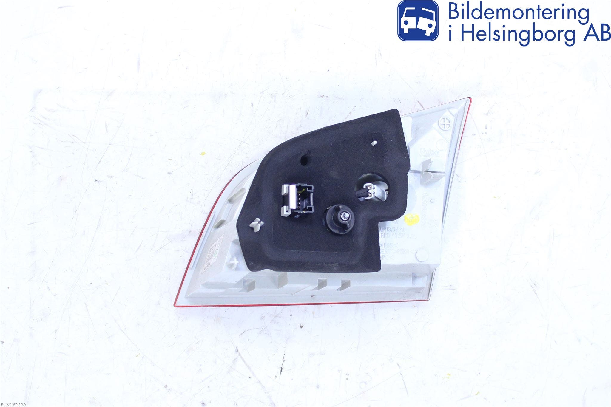 Peugeot 508 11-18 Bakljus Lucka Vä