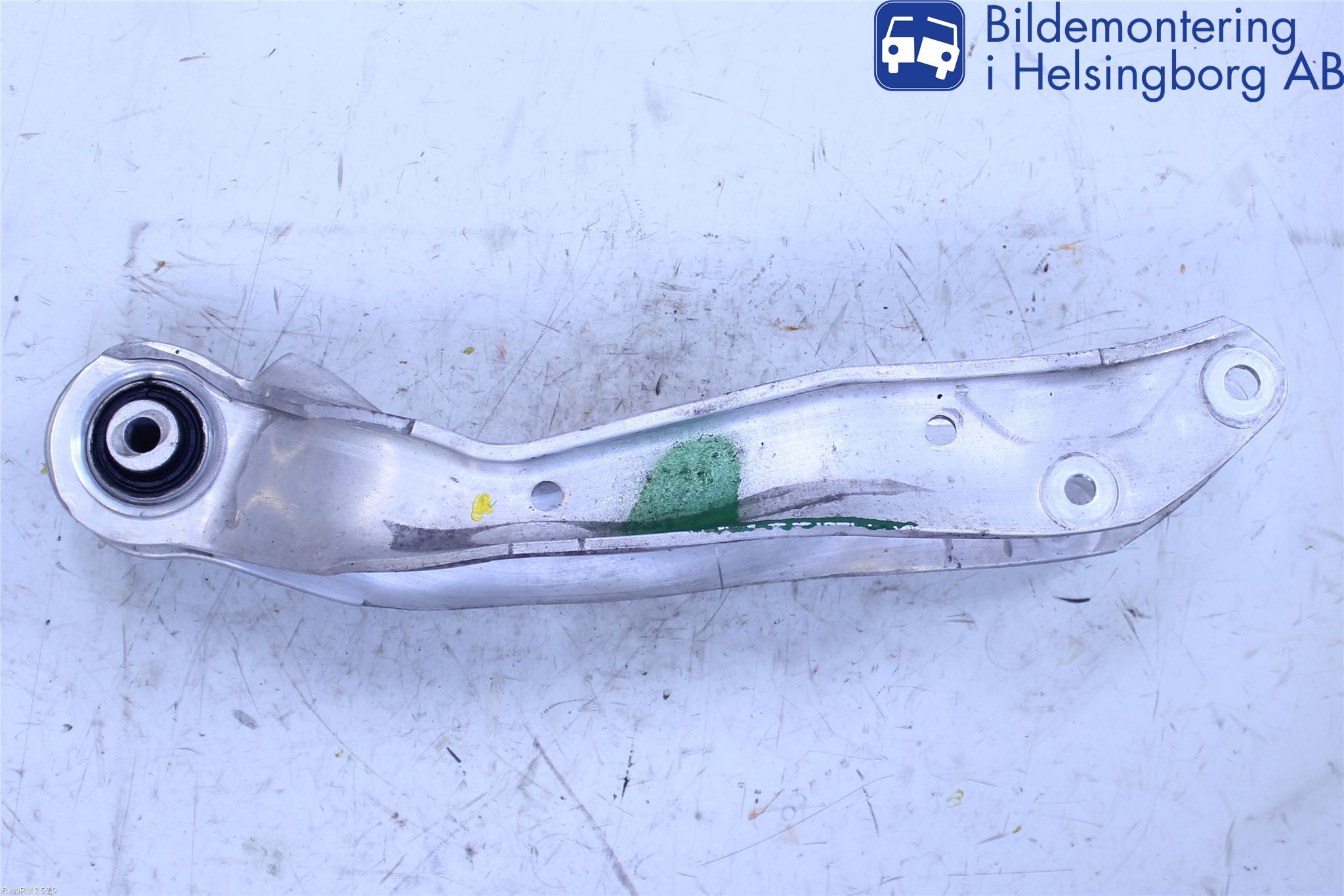 Audi Q7/SQ7 Bärarm Bak Höger