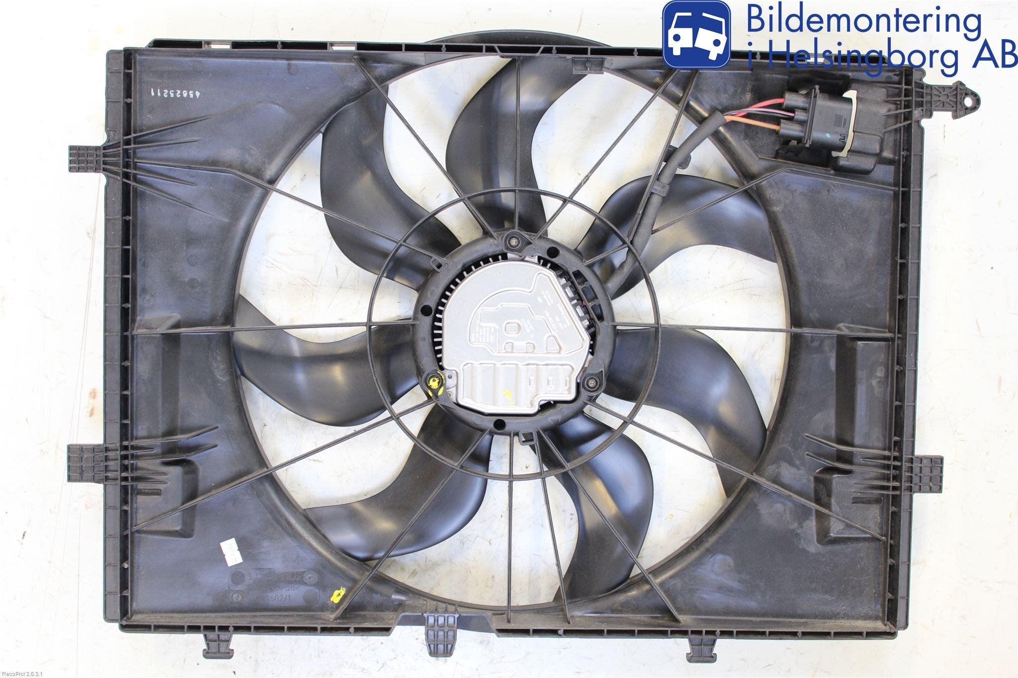 Mercedes-Benz MB C-KLASS (W205) 14-21 Kylfläkt El