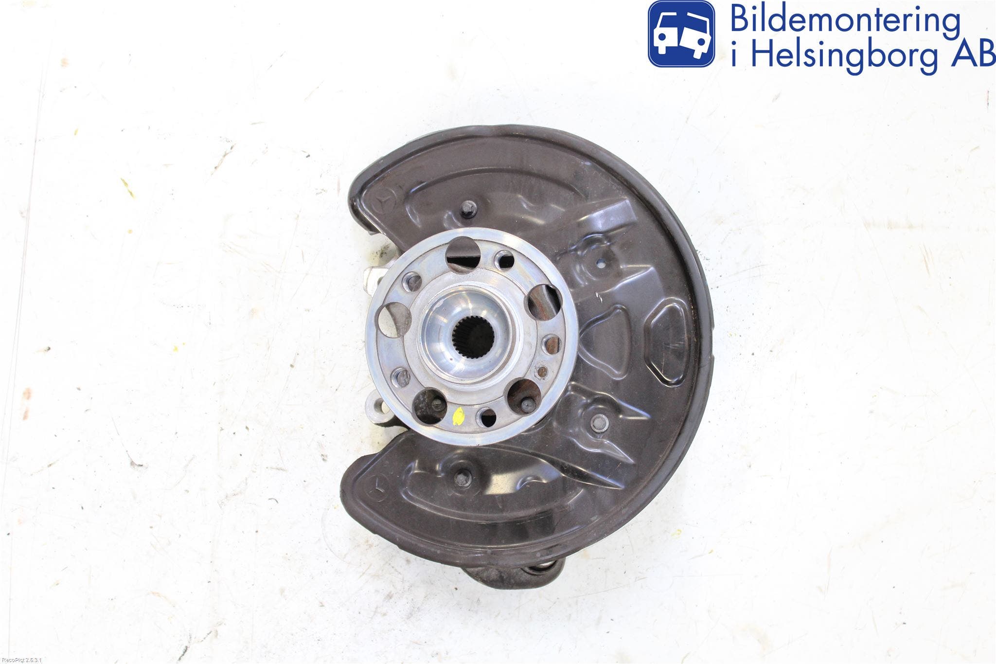 Mercedes-Benz MB C-KLASS (W205) 14-21 Hjullagerhus-Spindel Hö B