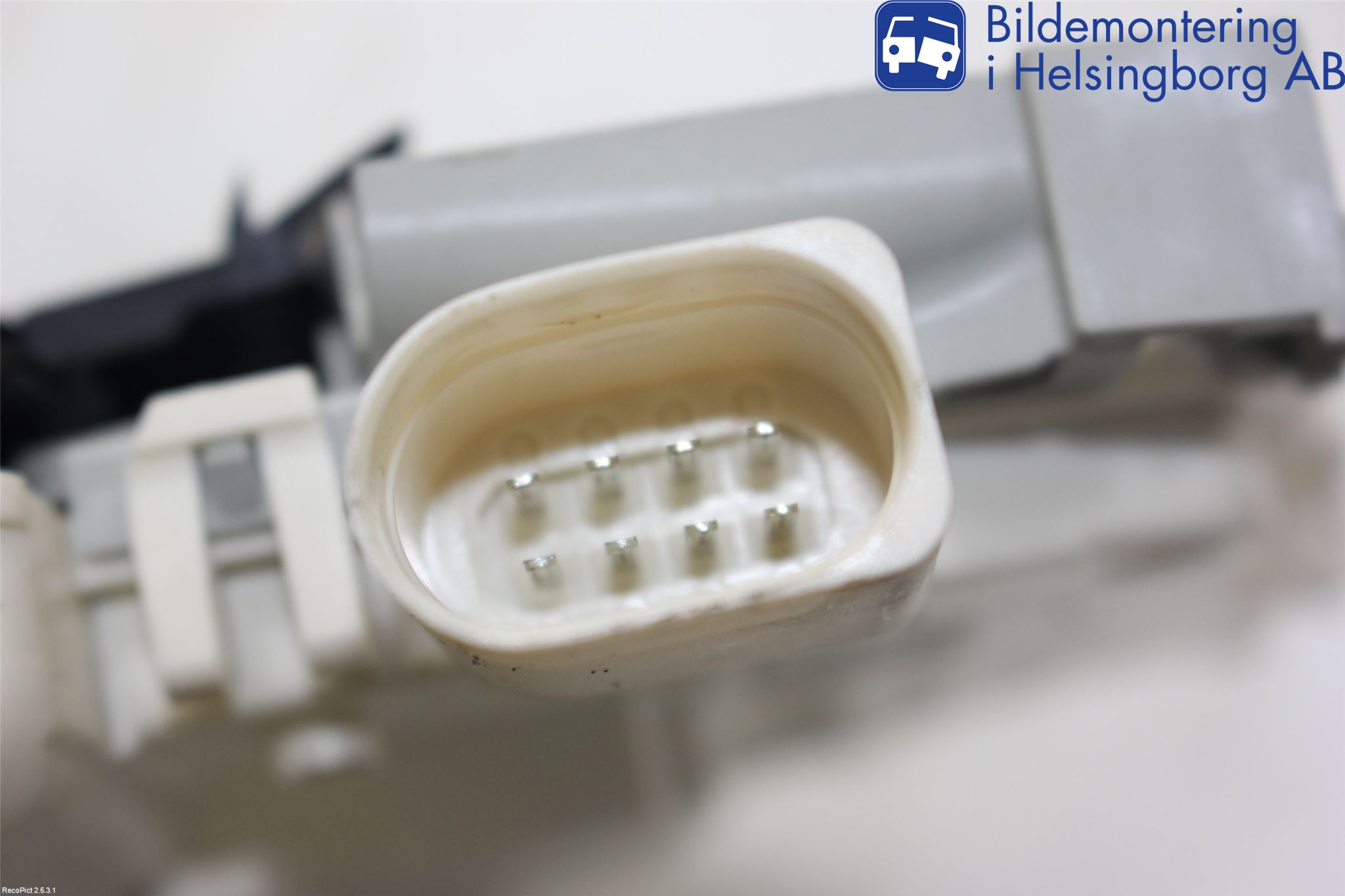 Audi A4/S4 B9 16-19 Centrallåsmotor Vänster