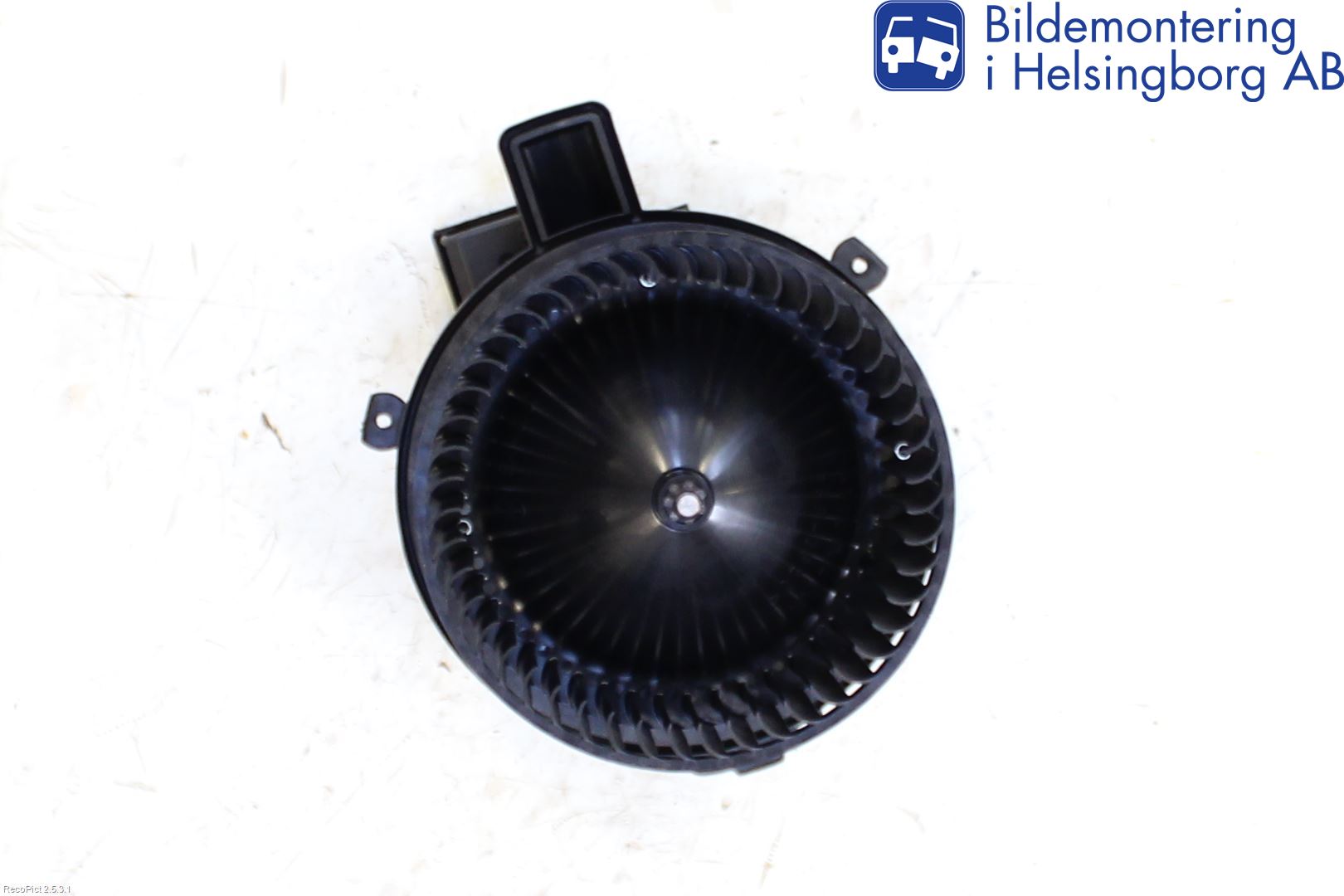 Audi A4/S4 B9 16-19 Värmefläkt