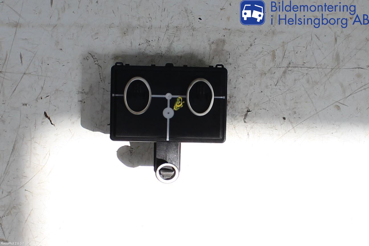 Audi A4/S4 B9 16-19 Styrenhet Dörr