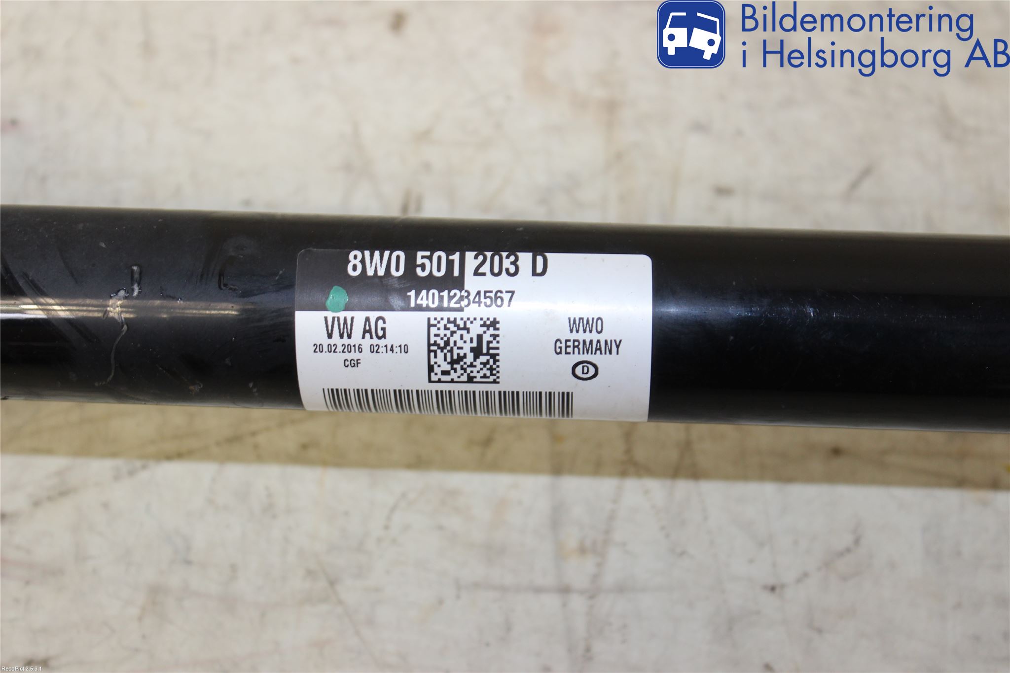 Audi A4/S4 B9 16-19 Drivaxel Bak Höger