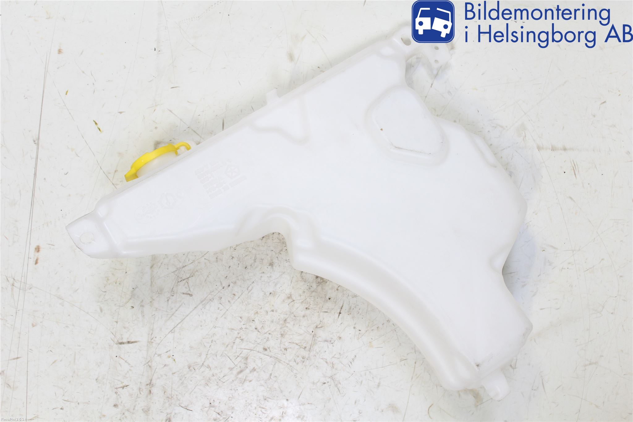 Fiat FREEMONT Spolartank Vindruta-Strål