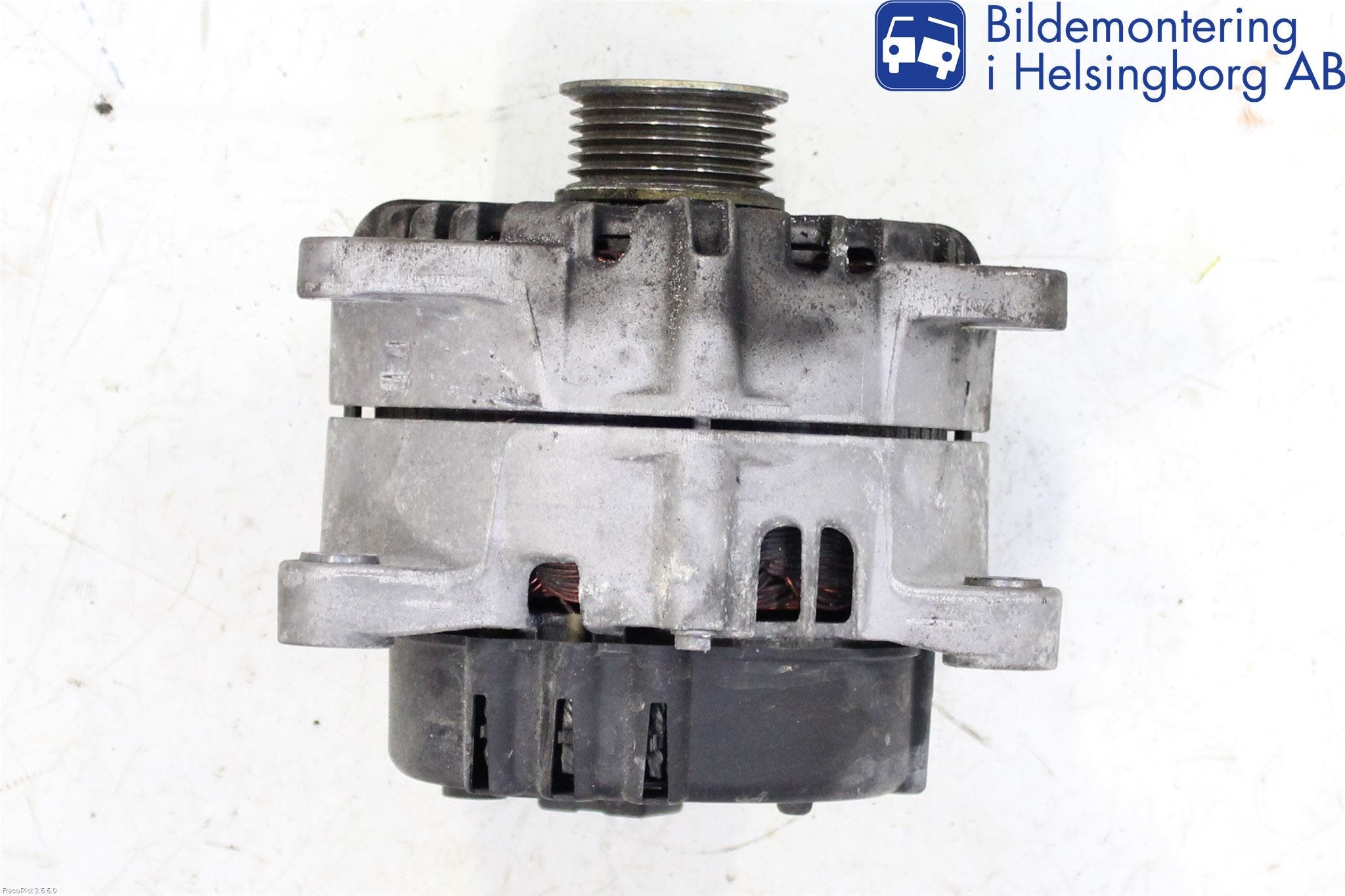 Mercedes-Benz MB E-KLASS (W212) 09-16 Generator