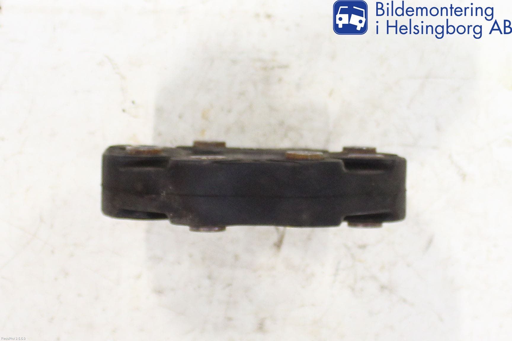 Mercedes-Benz MB VITO/V-KLASS (W640,W447,W448) 14- Mellanaxel Gummiknut