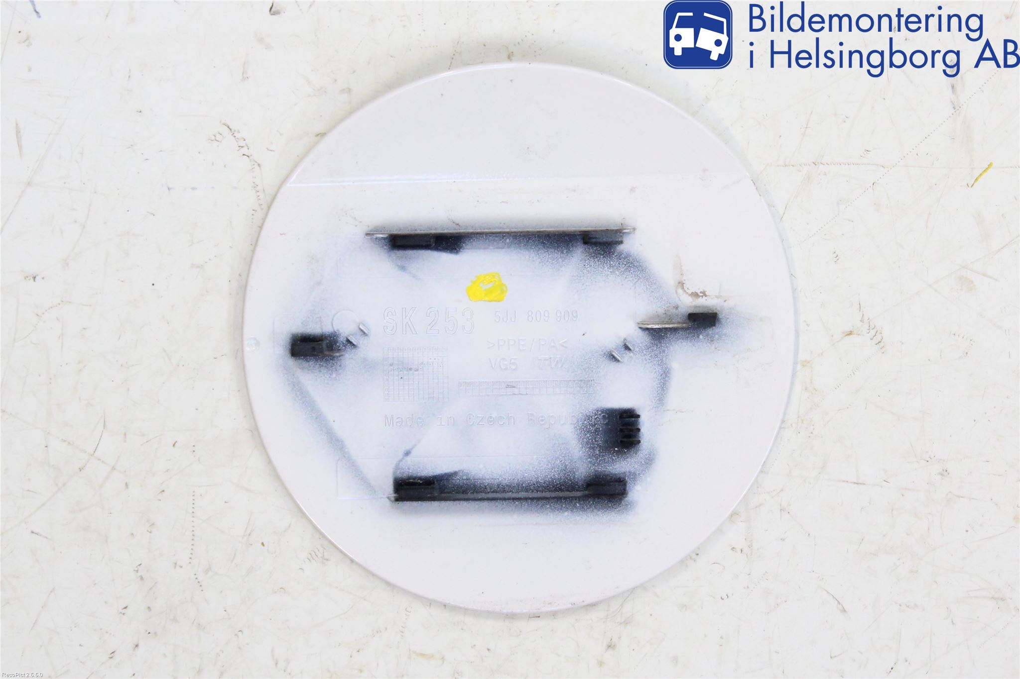 Skoda RAPID Tanklucka