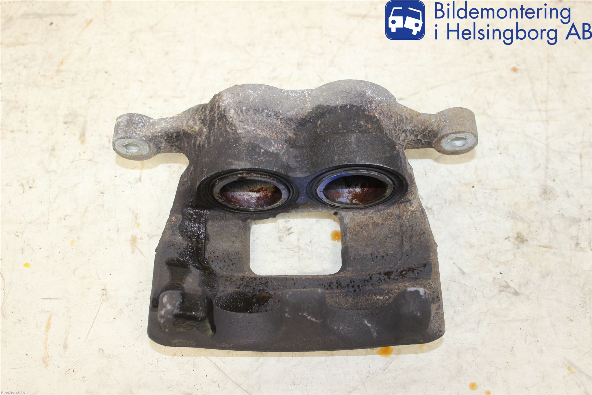 Ford TRANSIT SKÅP/BUSS 14-22 Bromsok Fram Vänster