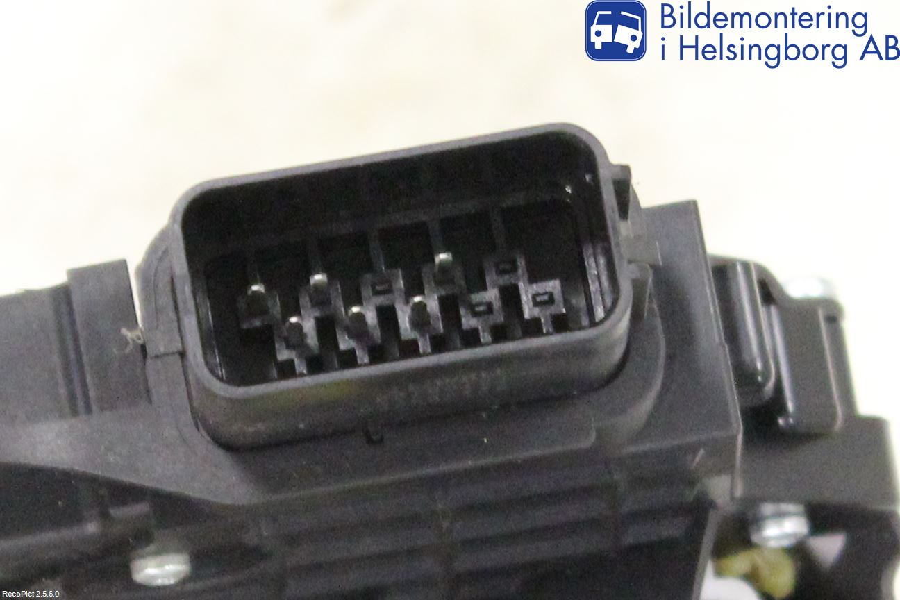 Ford FOCUS C-MAX I 07-10 Centrallåsmotor Höger