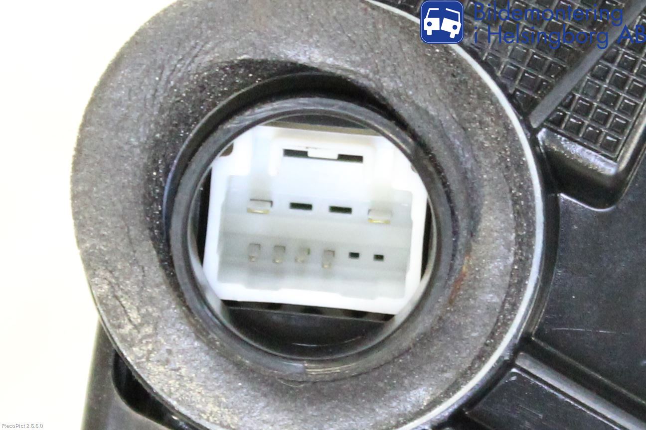 Toyota iQ Centrallåsmotor Vänster