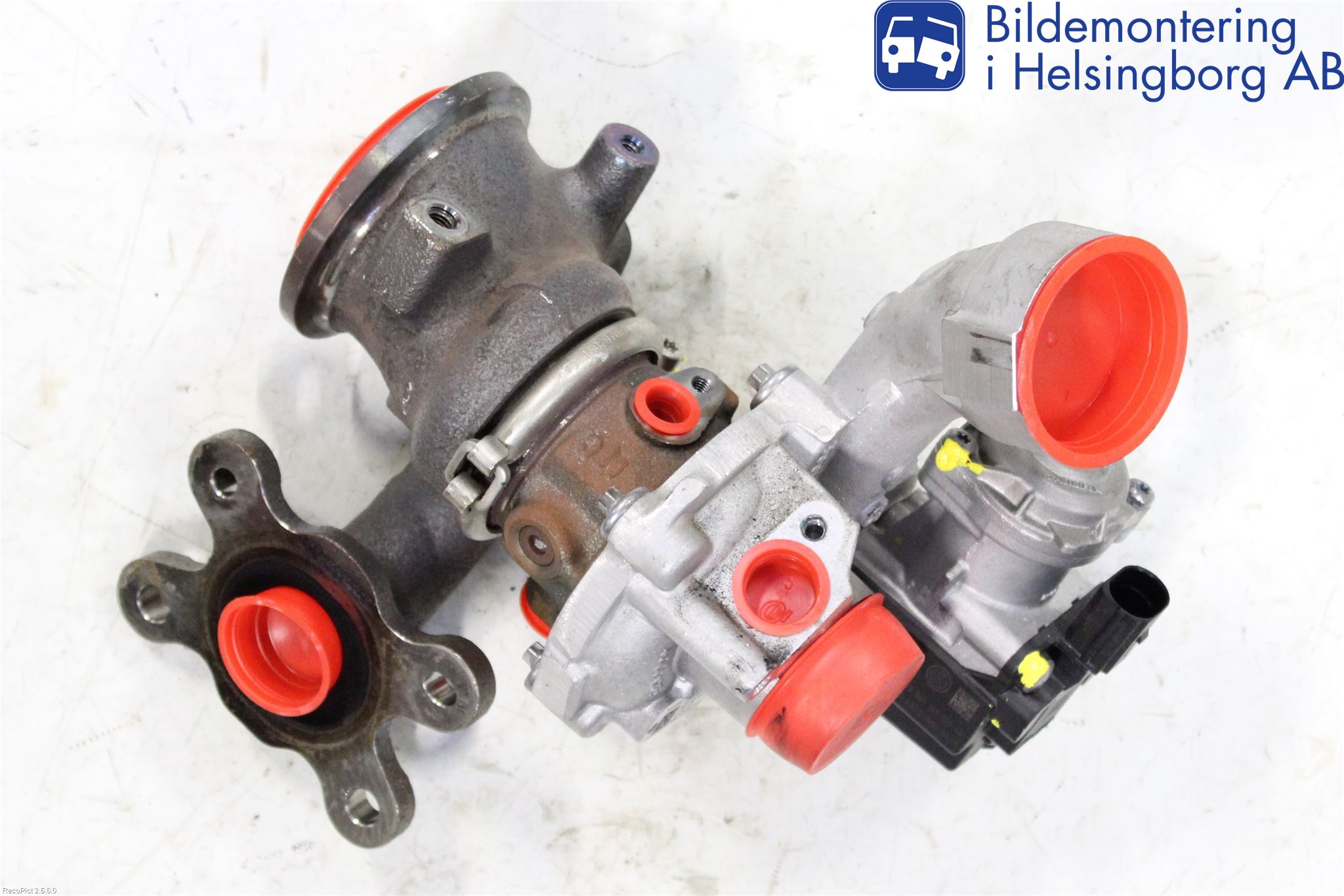 Volkswagen VW CADDY 11-15 Turboaggregat