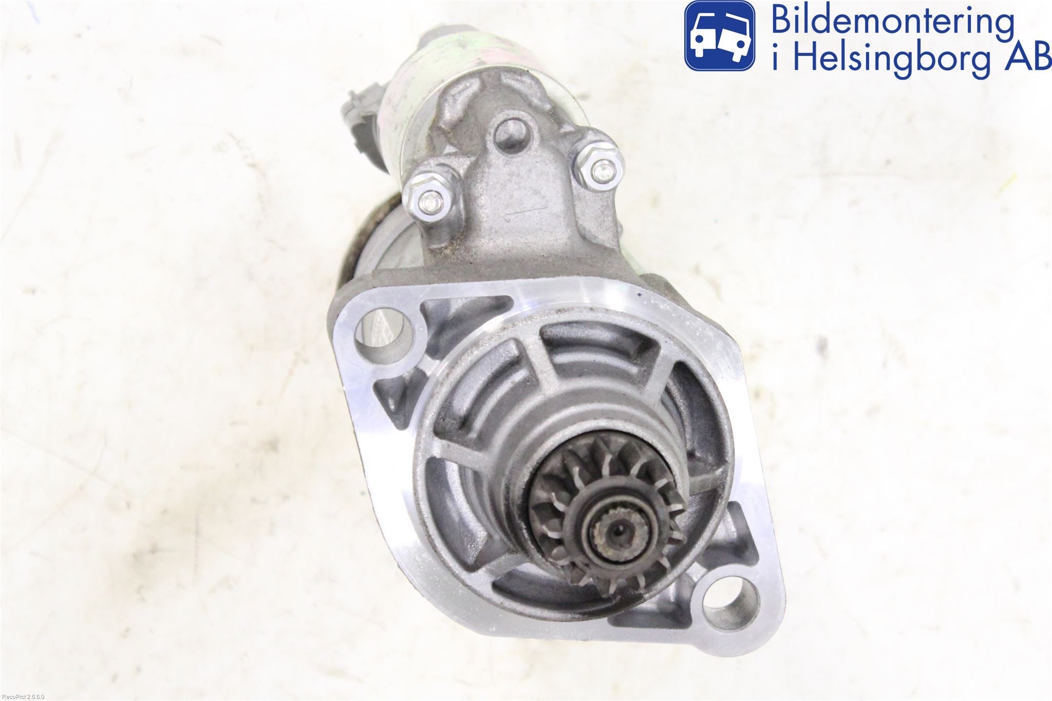Volkswagen VW CADDY 11-15 Startmotor