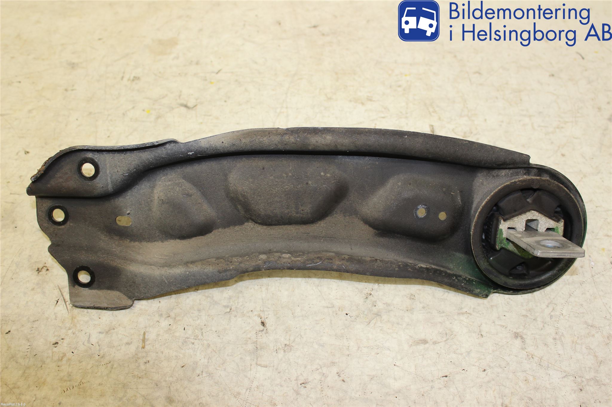 Mercedes-Benz MB GLA-KLASS (X156) 13-20 Bärarm Bak Höger