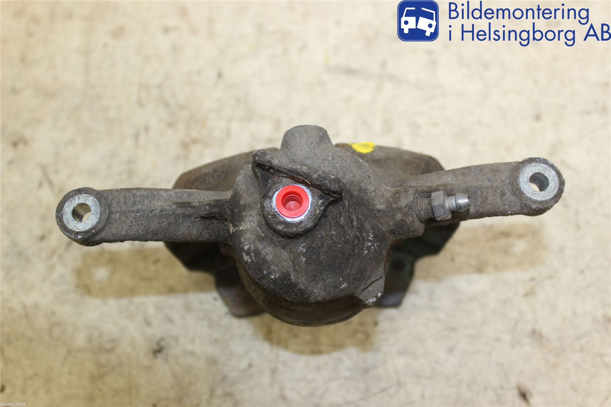Volkswagen VW PASSAT 15-19 Bromsok Fram Höger