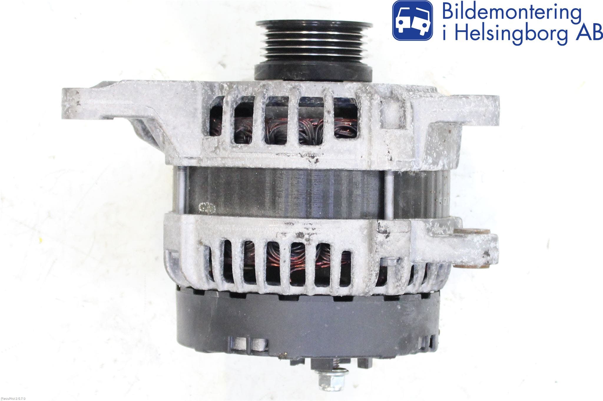 Mercedes-Benz MB GLA-KLASS (X156) 13-20 Generator