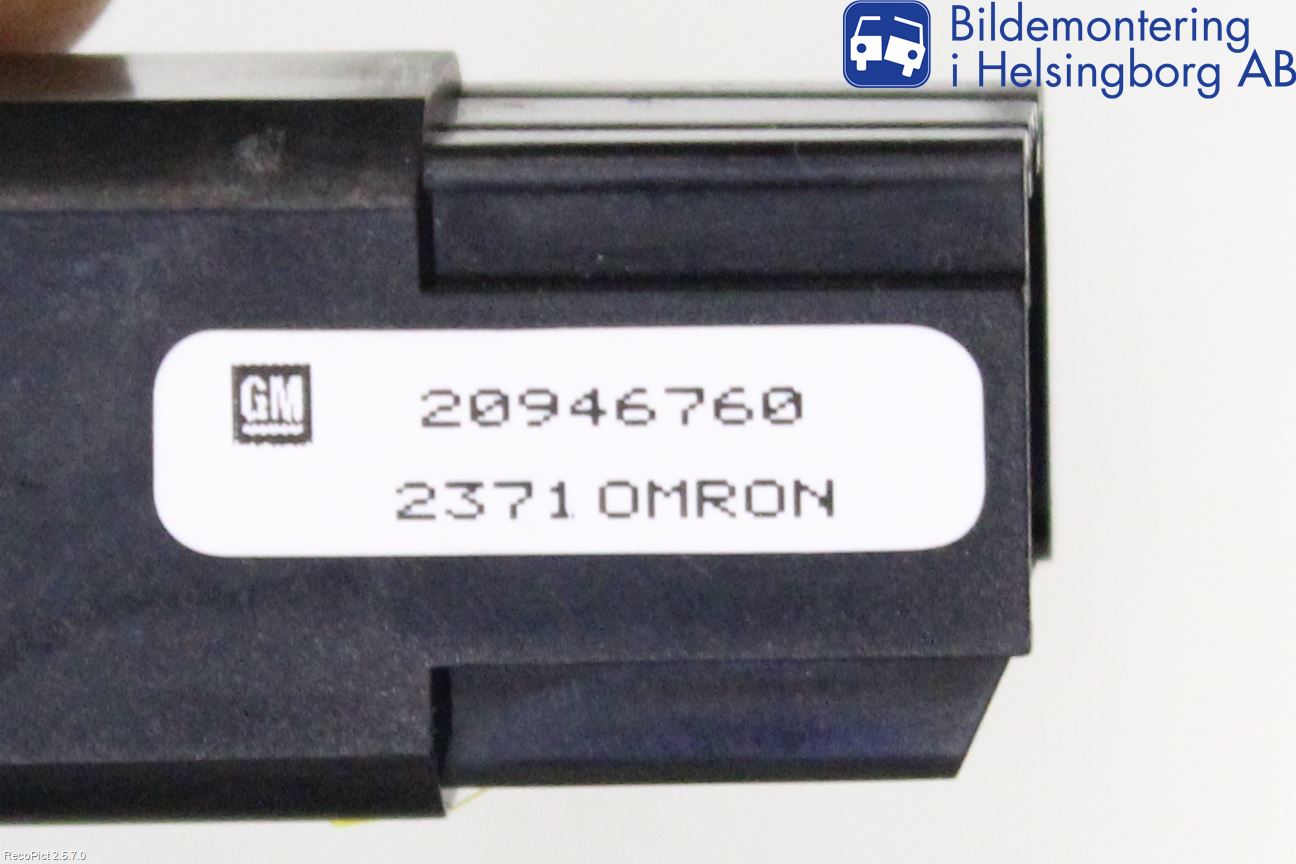 Opel INSIGNIA 09-16 Strömställare Övrigt