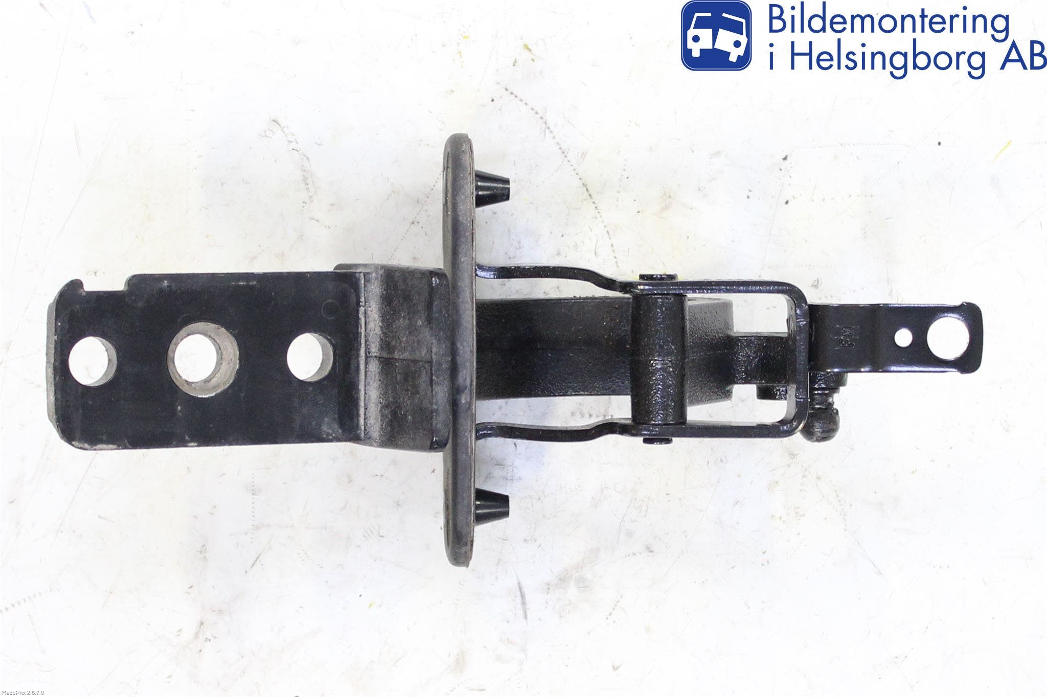 Volvo XC70 08-13 Bakluckegångjärn Hö