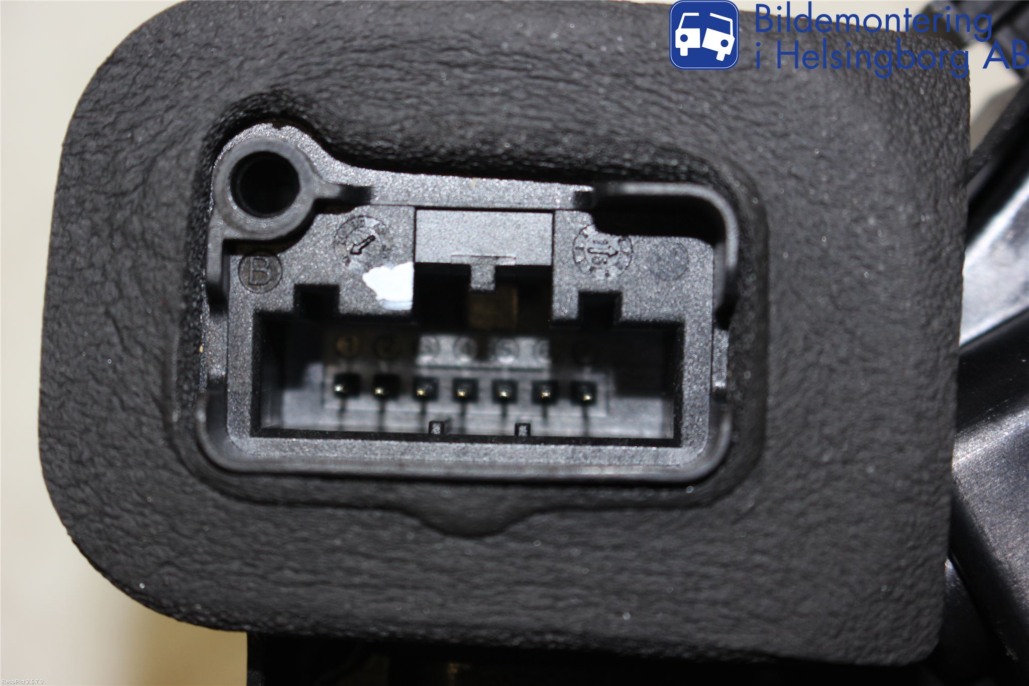 Volkswagen VW PASSAT 15-19 Centrallåsmotor Vänster