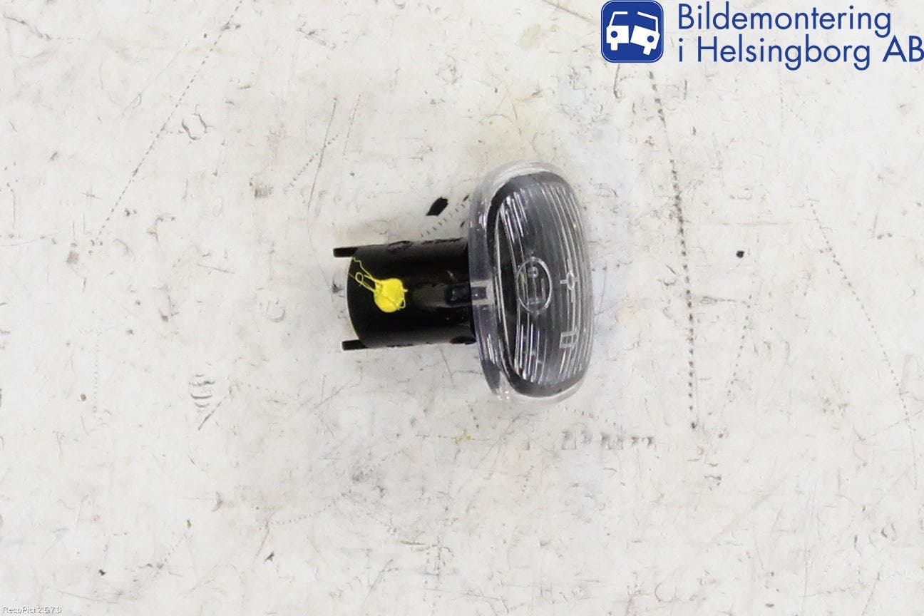 Skoda RAPID Blinkers Sidoblinkers Vä