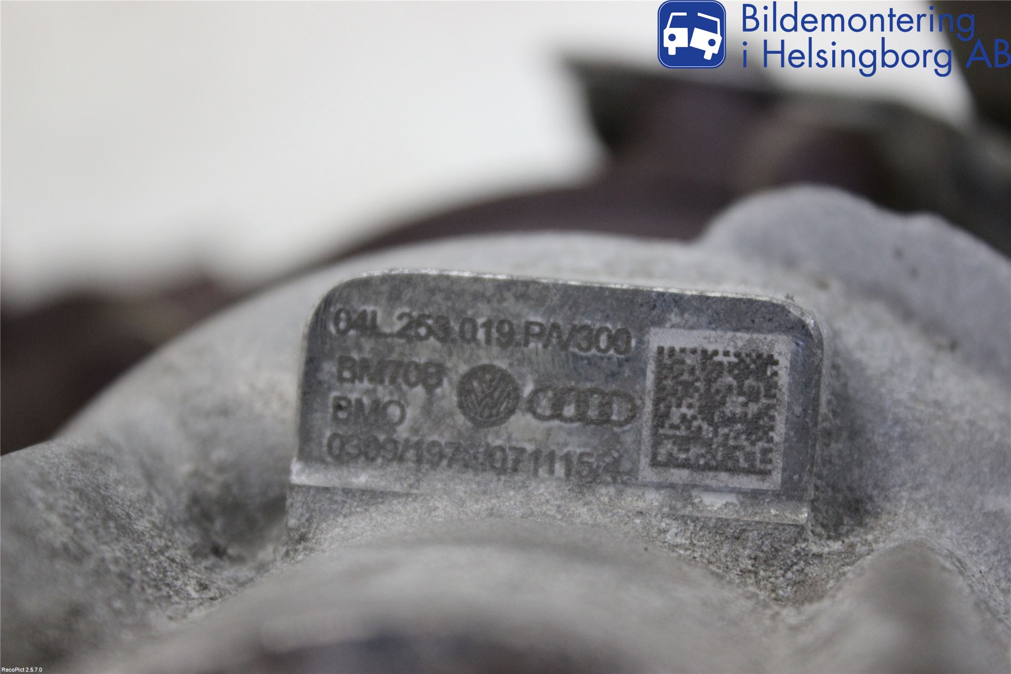 Volkswagen VW CADDY 11-15 Turboaggregat