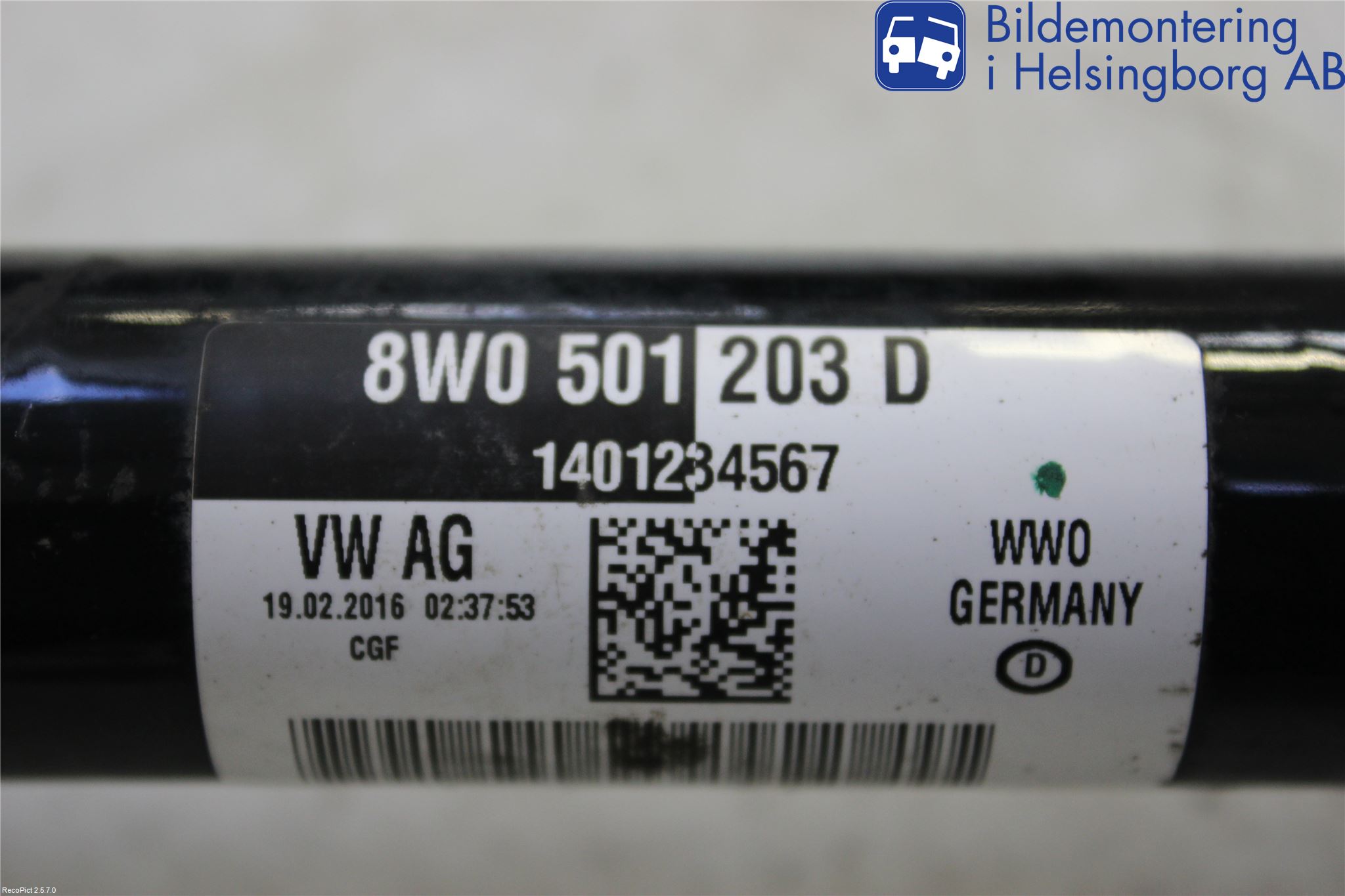 Audi A4/S4 B9 16-19 Drivaxel Bak Höger