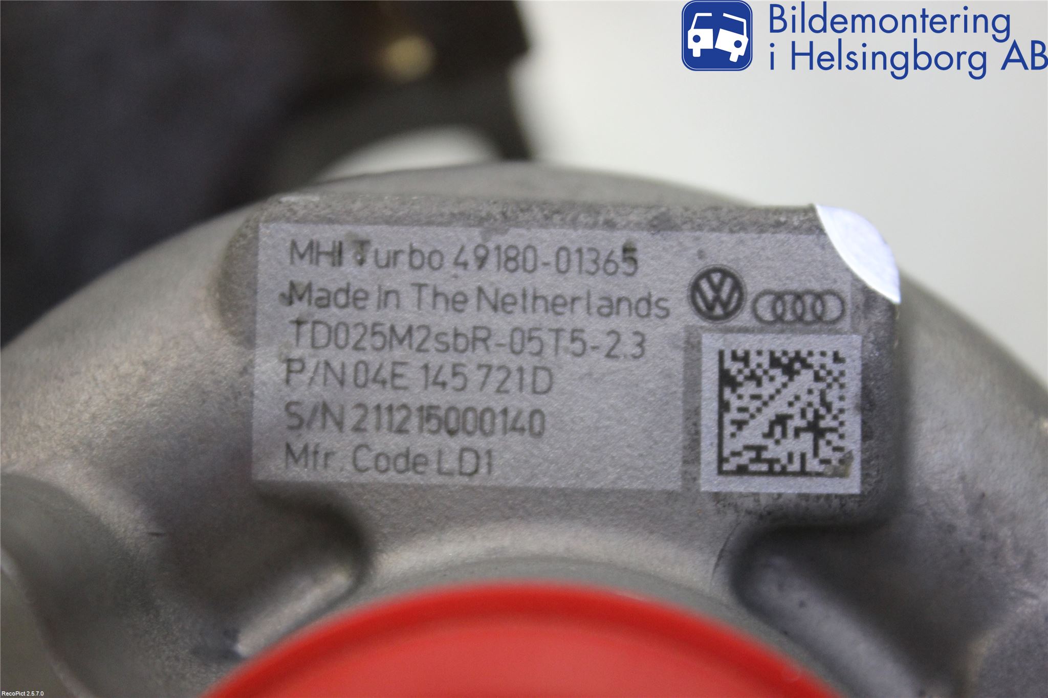 Volkswagen VW CADDY 11-15 Turboaggregat