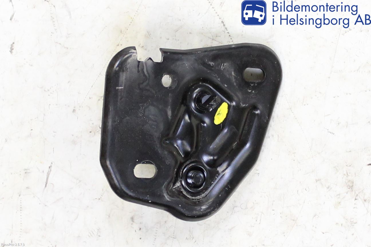 Audi A6/S6 4G 11-18 Huvlås