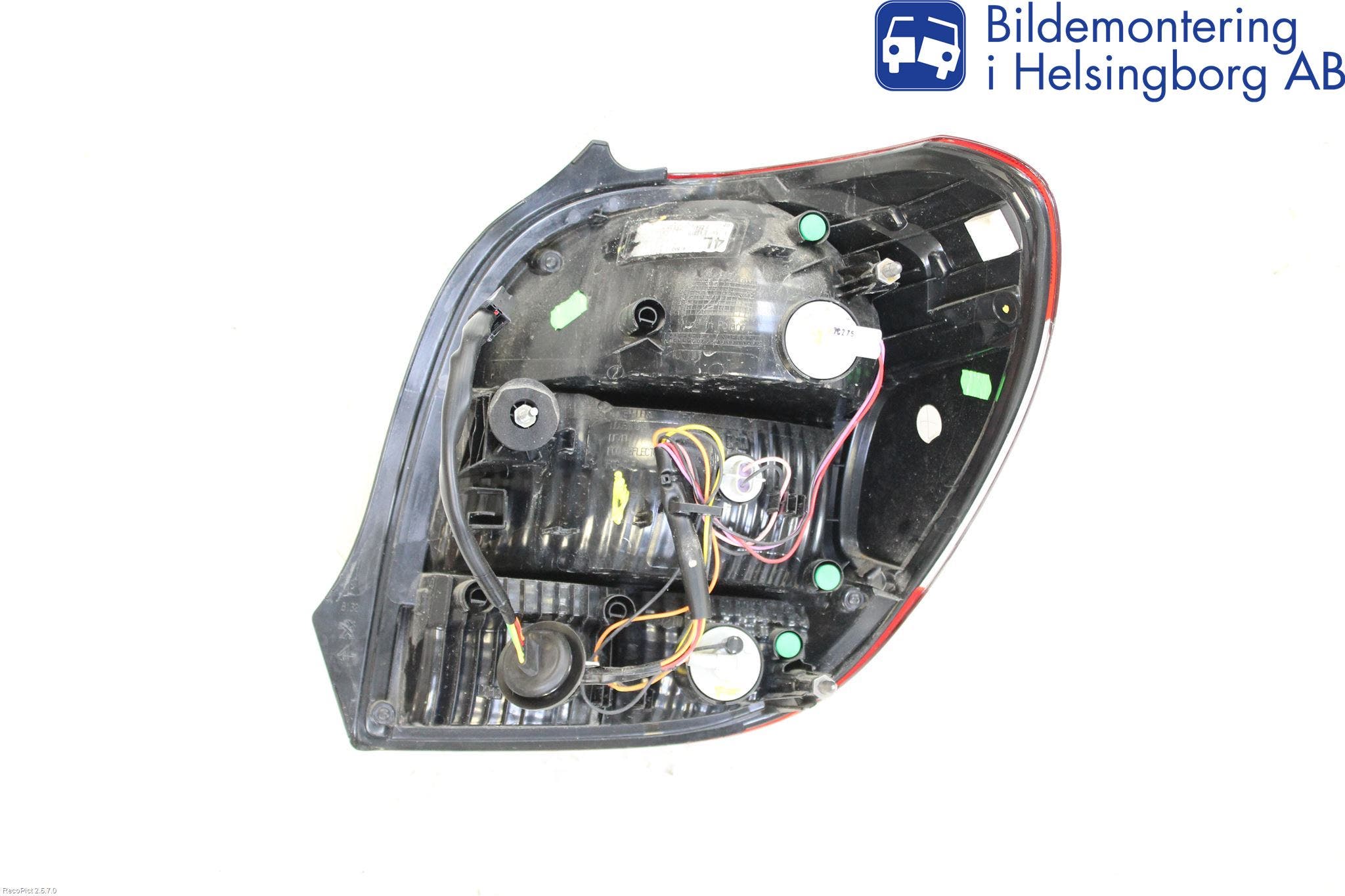 Peugeot 108 15-22 Bakljus Vänster