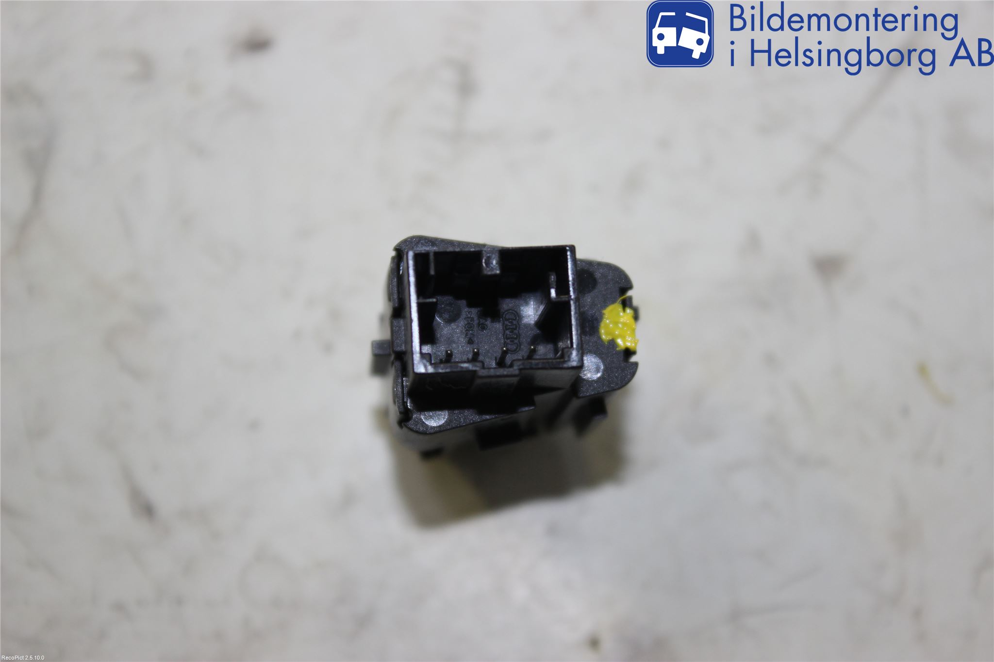 Audi A4/S4 B9 16-19 Strömställare Övrigt